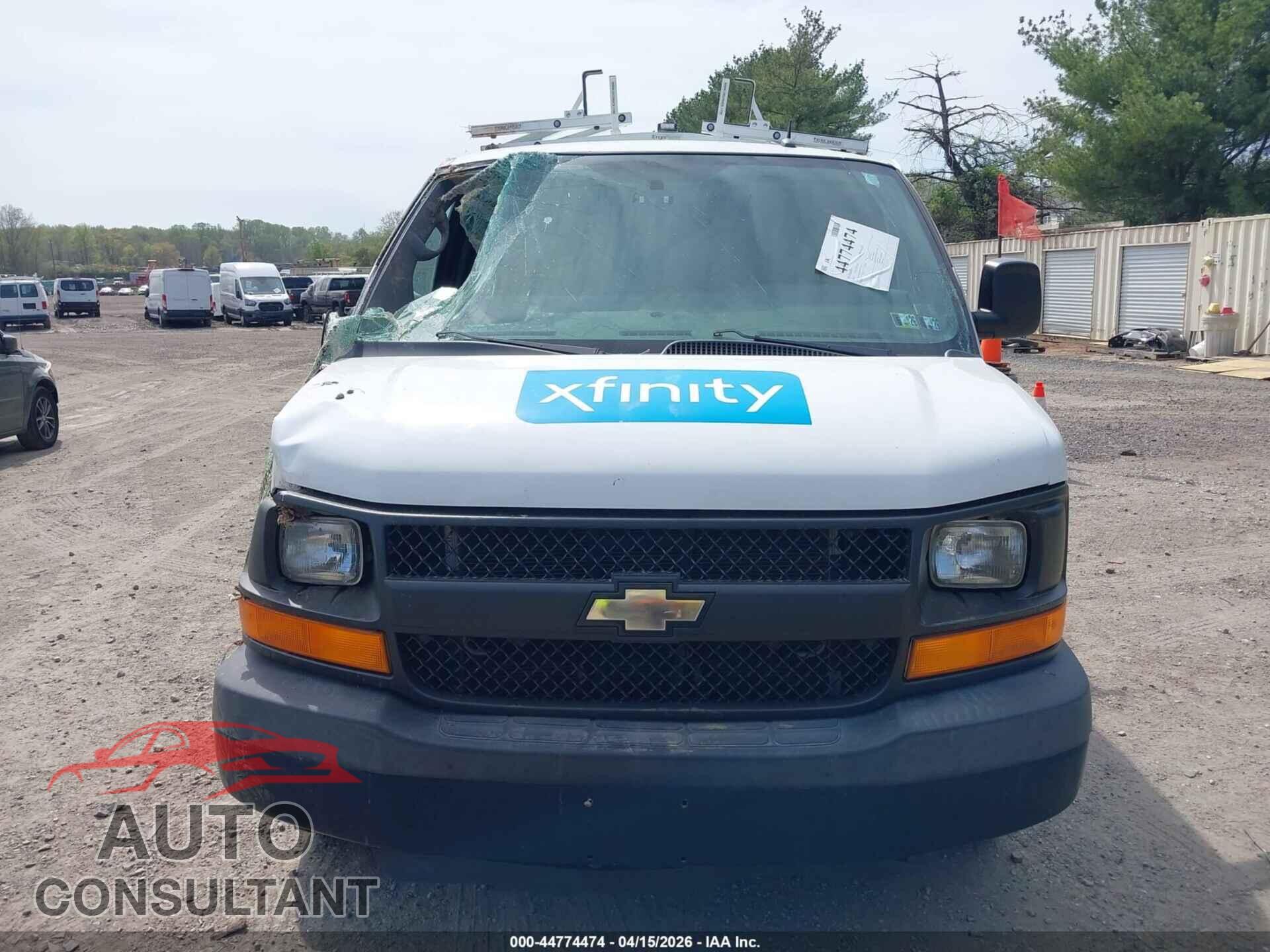 CHEVROLET EXPRESS 2500 2015 - 1GCWGFCF9F1151561
