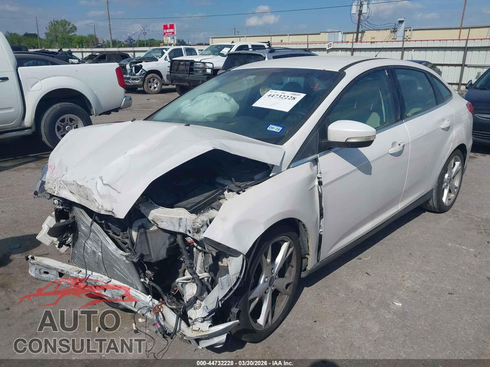 FORD FOCUS 2015 - 1FADP3J29FL230566