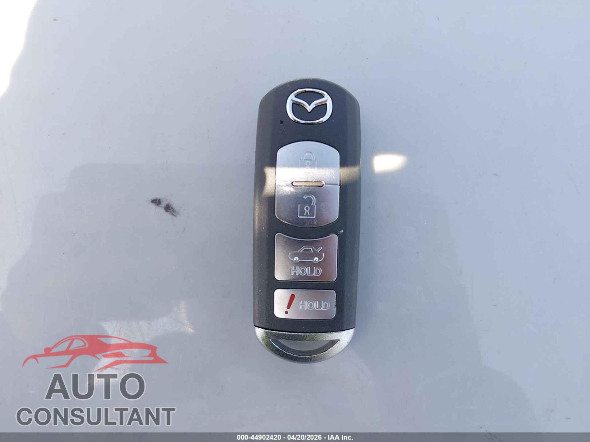 MAZDA MX-5 MIATA 2011 - JM1NC2PF2B0217538