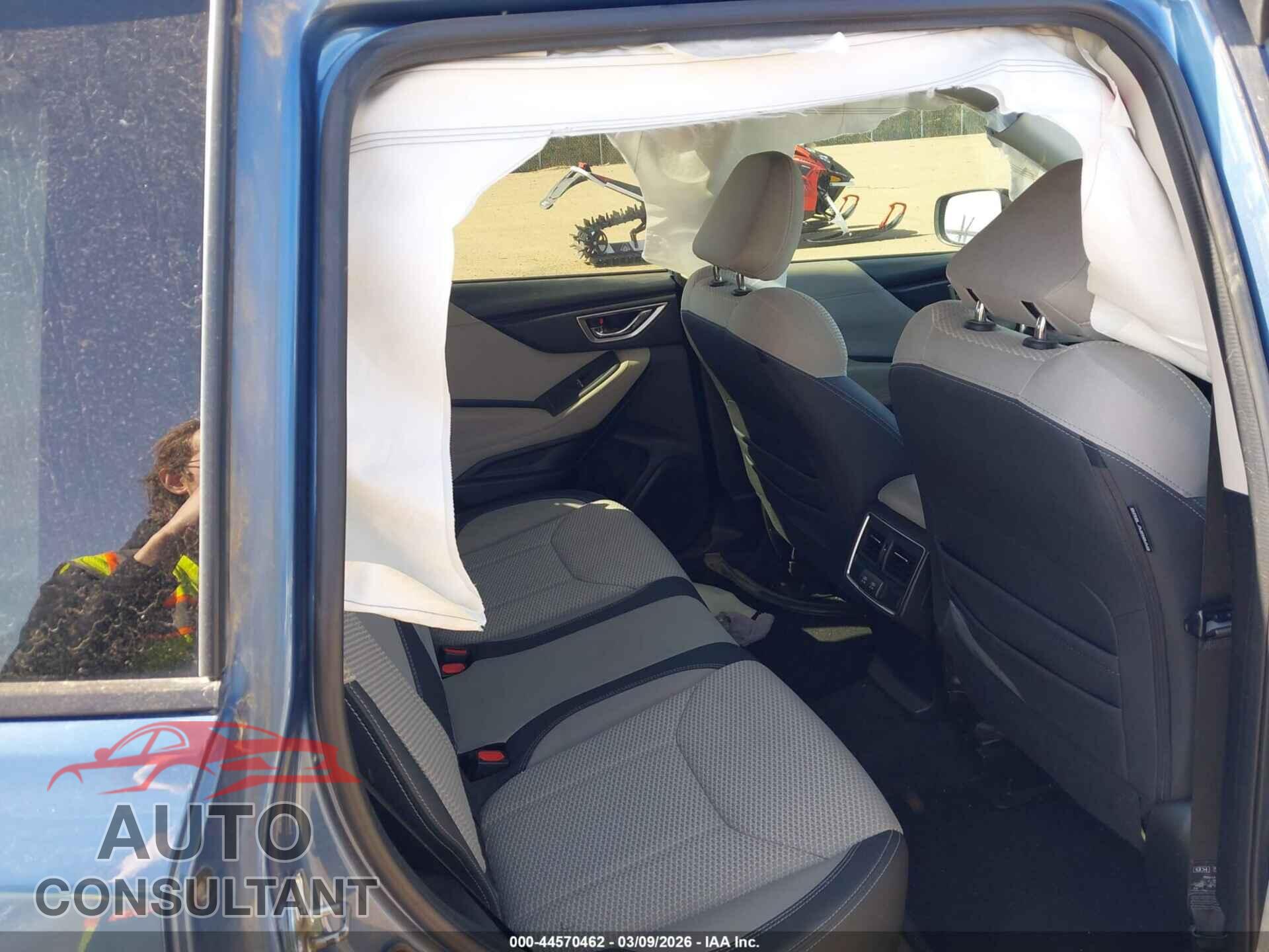 SUBARU FORESTER 2019 - JF2SKAGC3KH442916