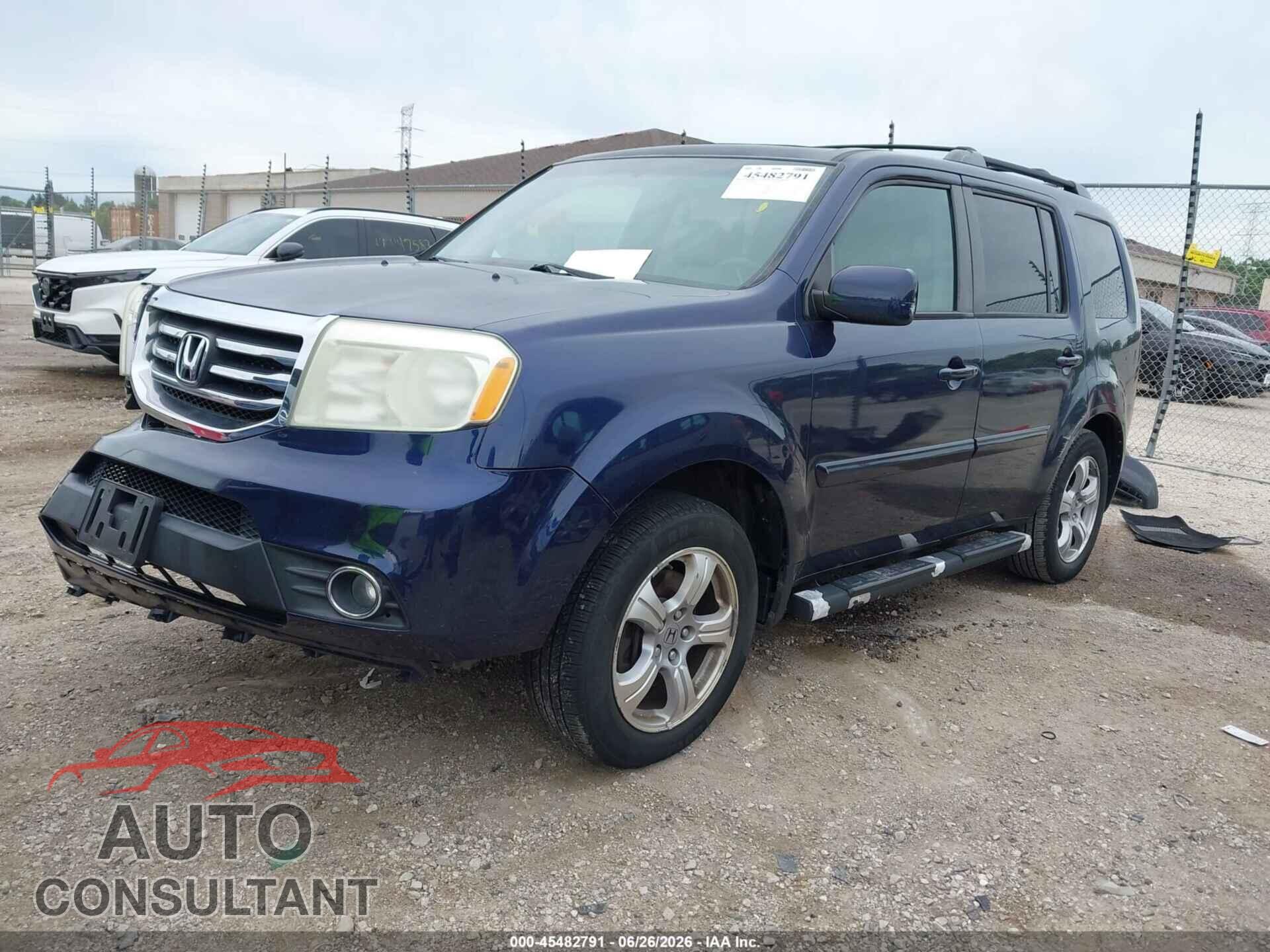 HONDA PILOT 2013 - 5FNYF4H79DB015579