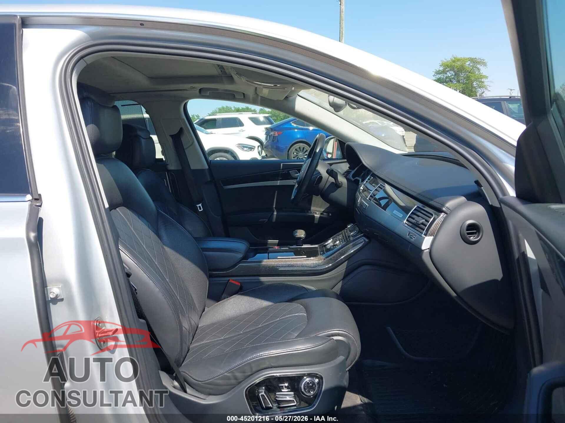 AUDI S8 2013 - WAUD2AFD2DN009154