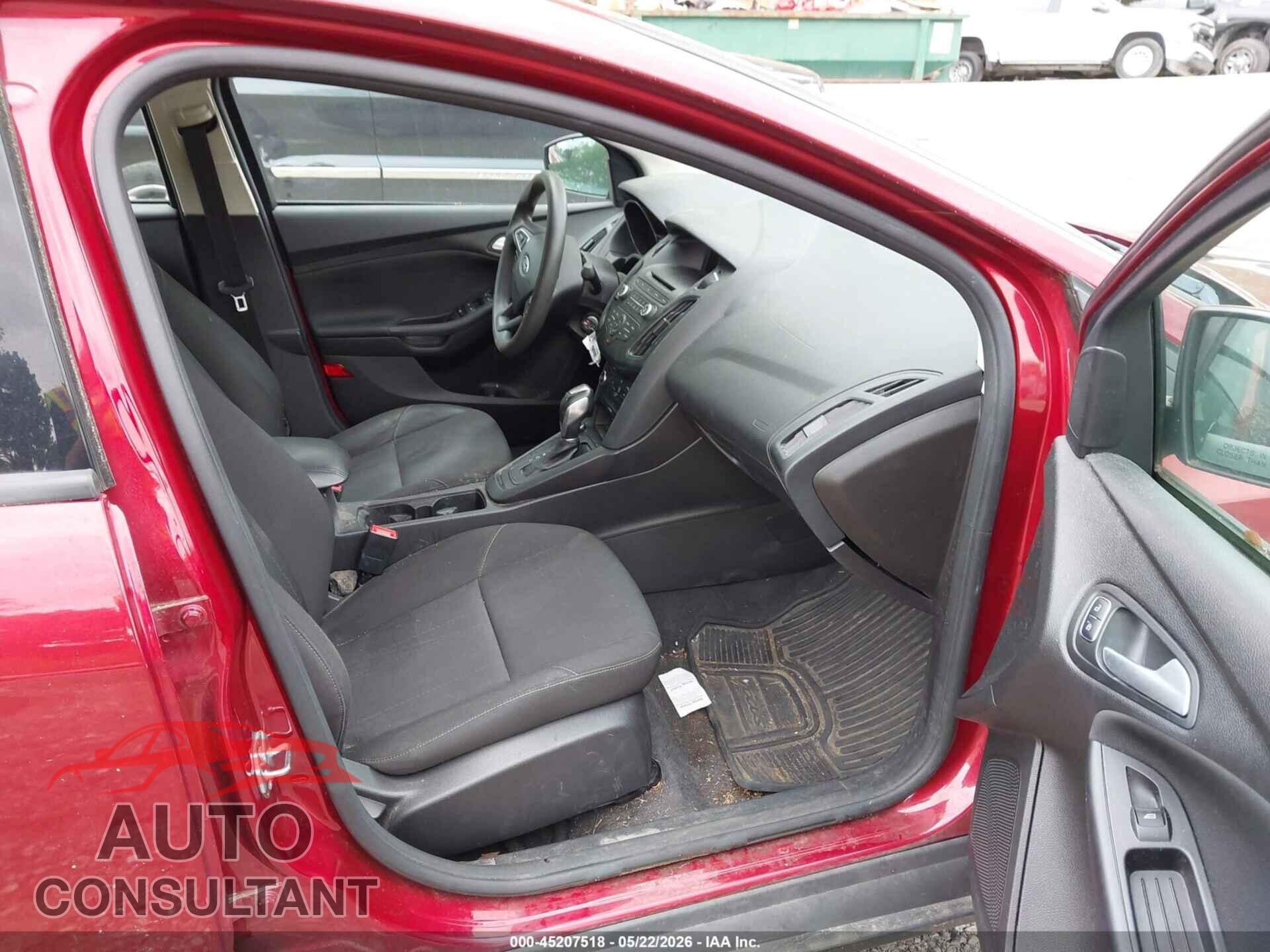FORD FOCUS 2015 - 1FADP3F21FL200440