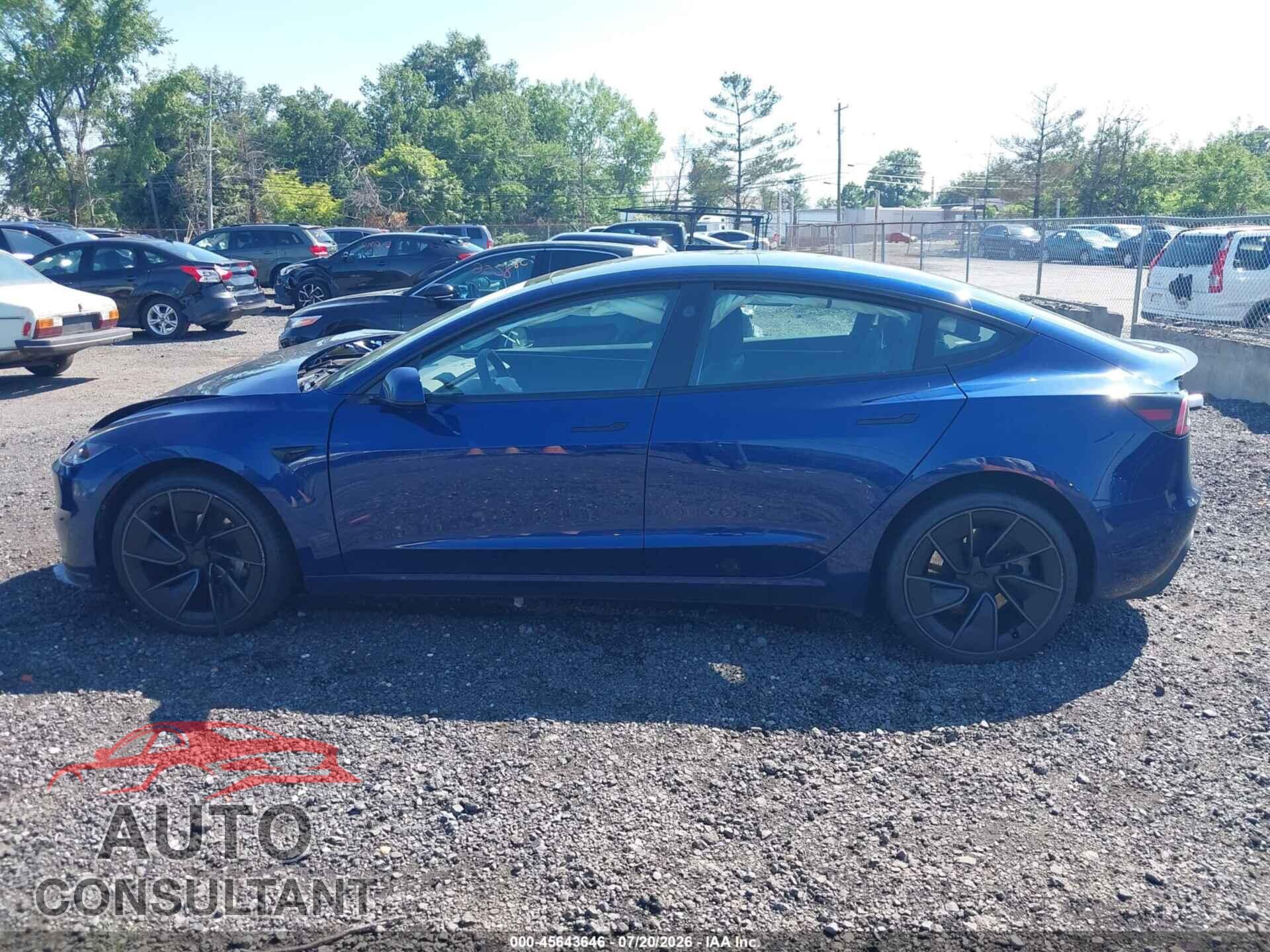 TESLA MODEL 3 2024 - 5YJ3E1EA8RF848406