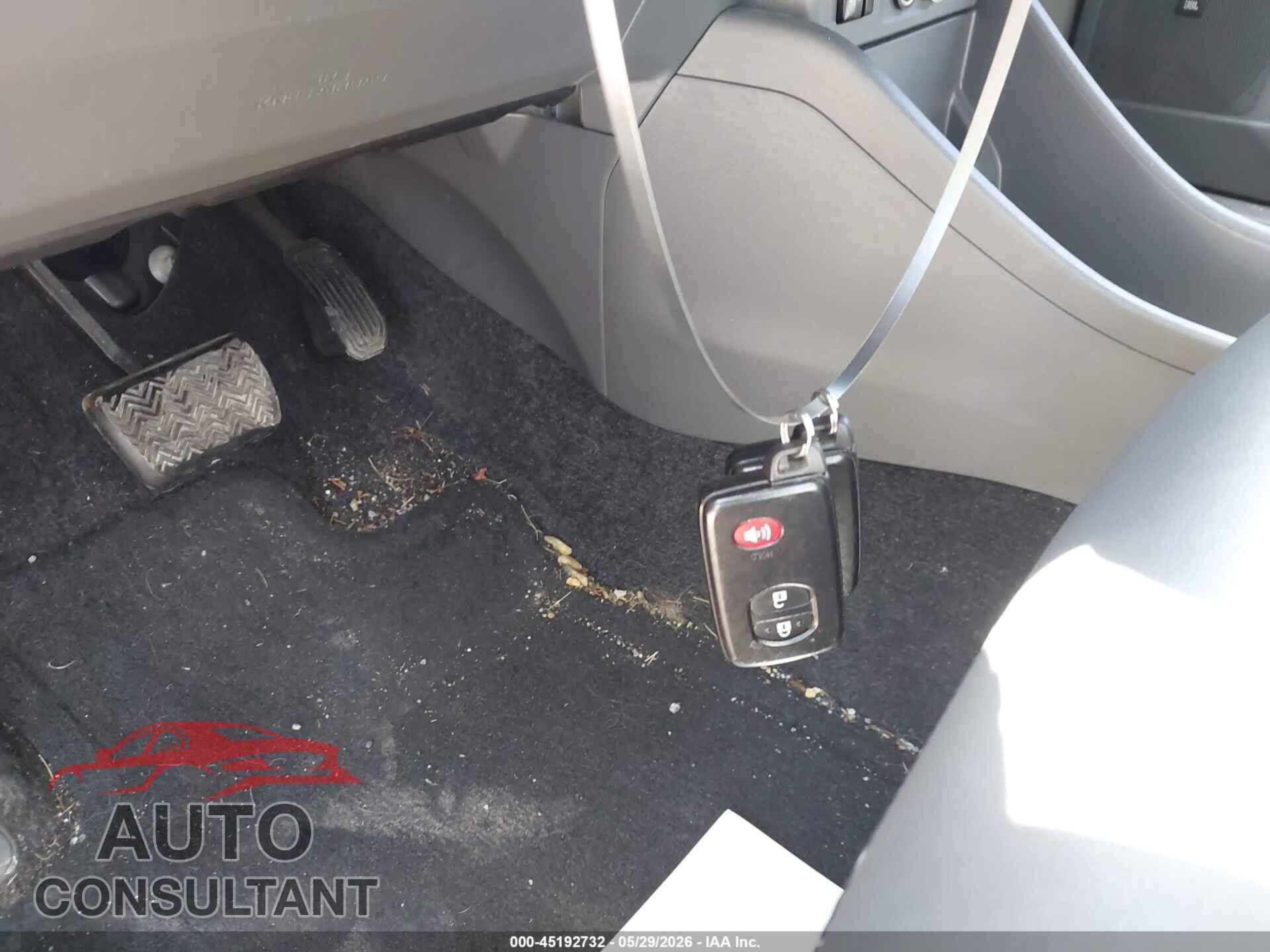 TOYOTA PRIUS V 2014 - JTDZN3EU8E3335731
