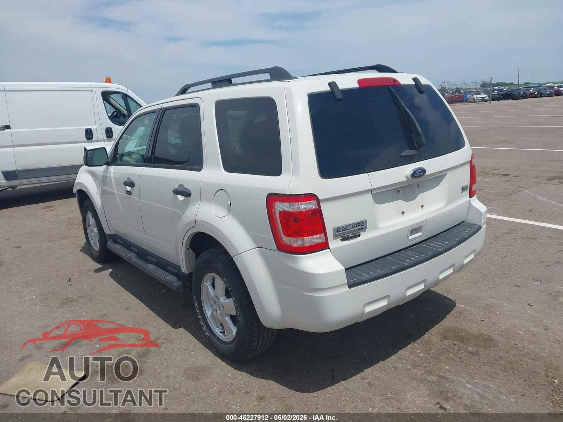 FORD ESCAPE 2011 - 1FMCU9DGXBKC04742