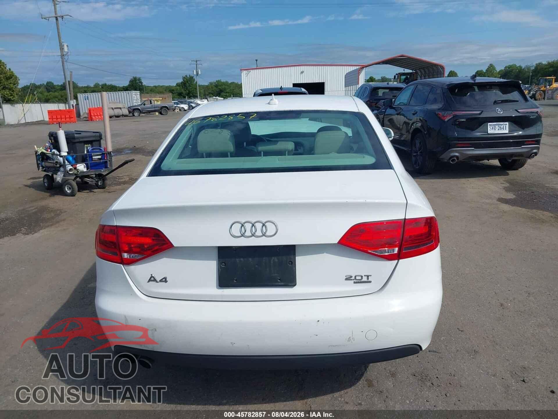 AUDI A4 2012 - WAUBFAFL5CN006122