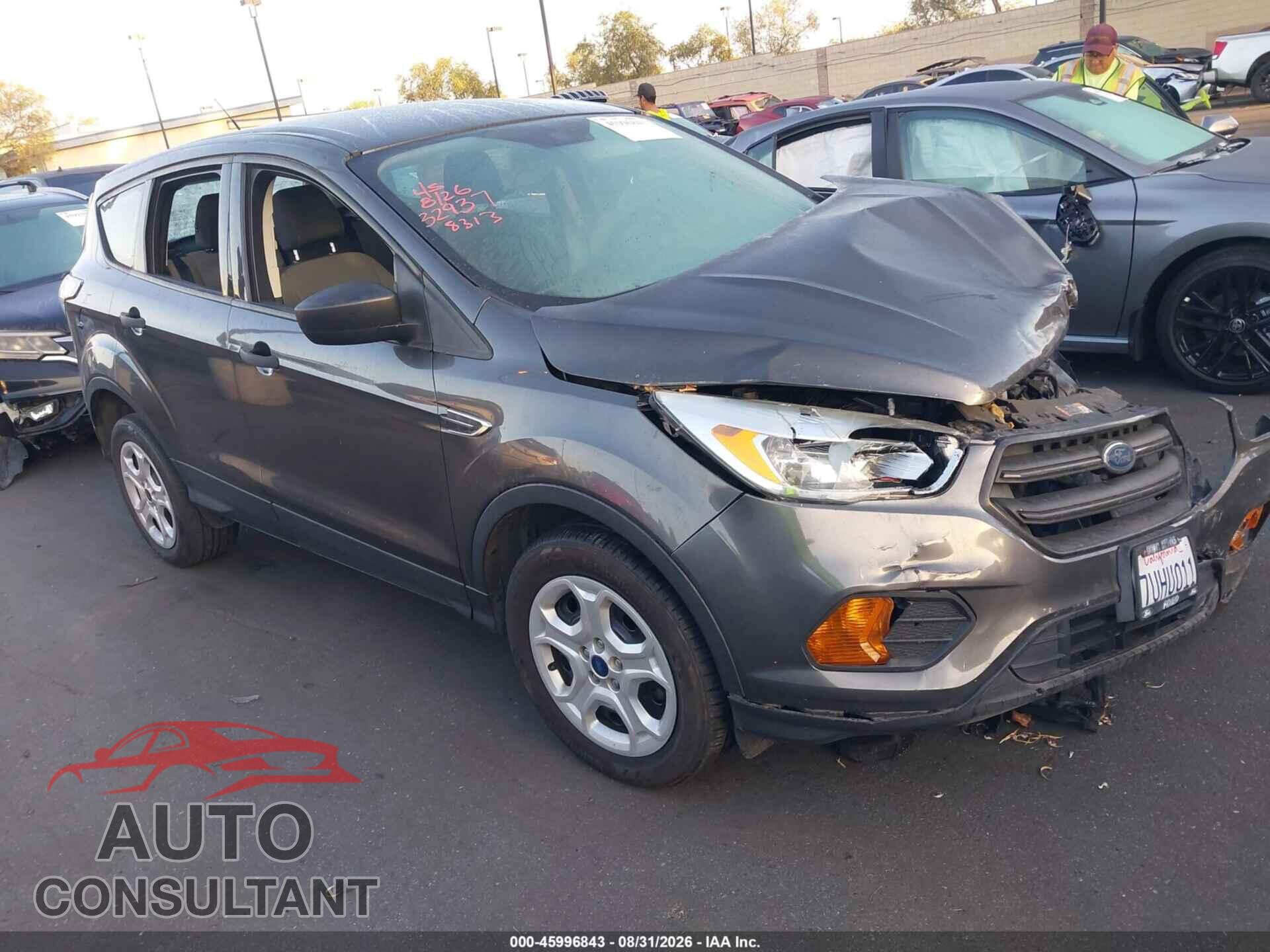 FORD ESCAPE 2017 - 1FMCU0F73HUB08313
