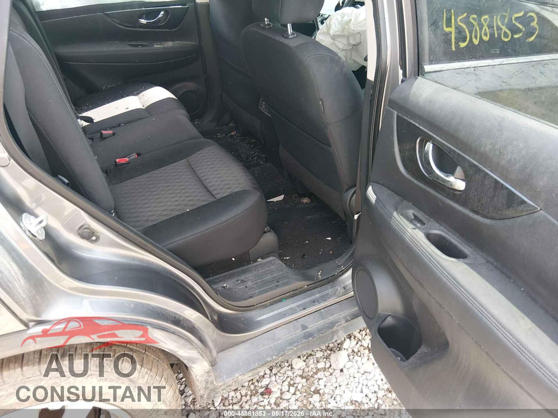 NISSAN ROGUE 2017 - KNMAT2MVXHP592037