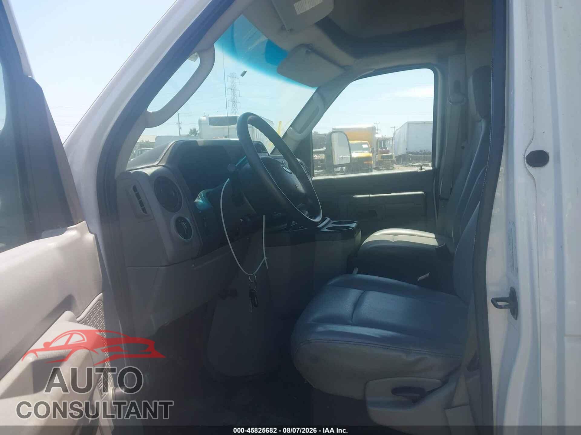 FORD E-450 CUTAWAY 2010 - 1FDWE4FP4ADA01889