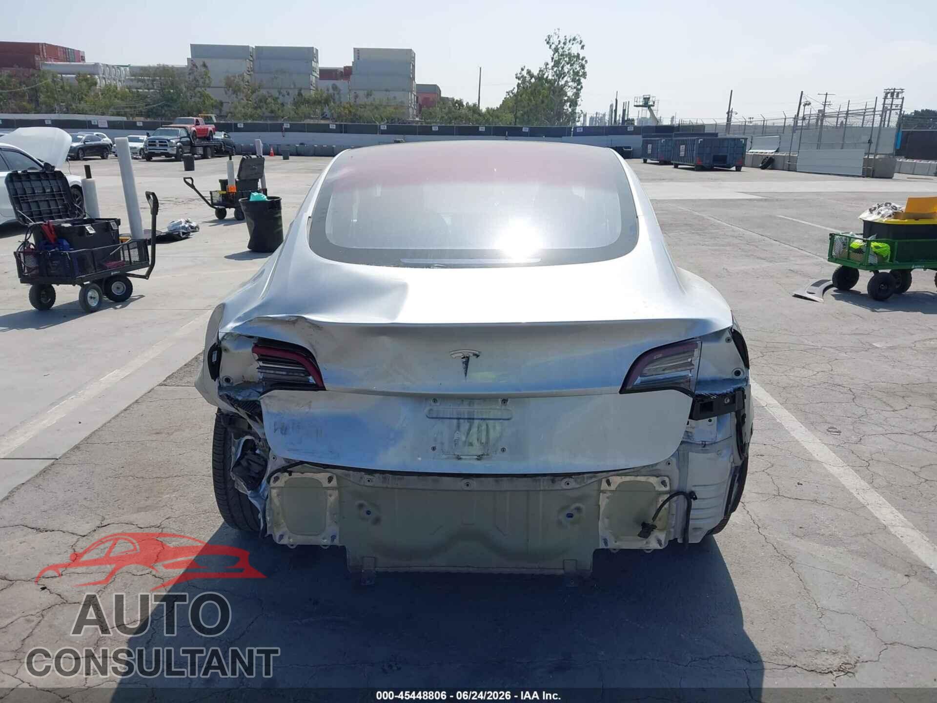 TESLA MODEL 3 2018 - 5YJ3E1EA5JF032435