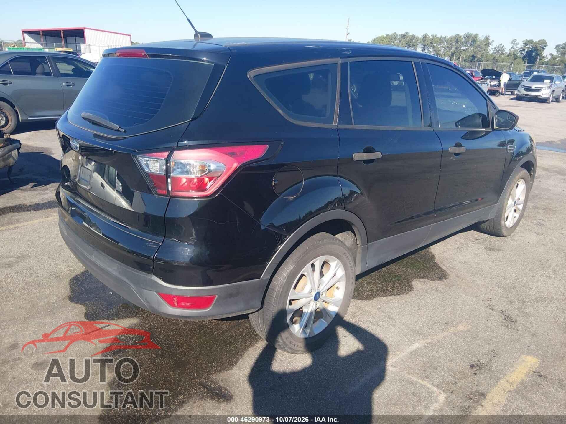FORD ESCAPE 2017 - 1FMCU0F77HUB84763