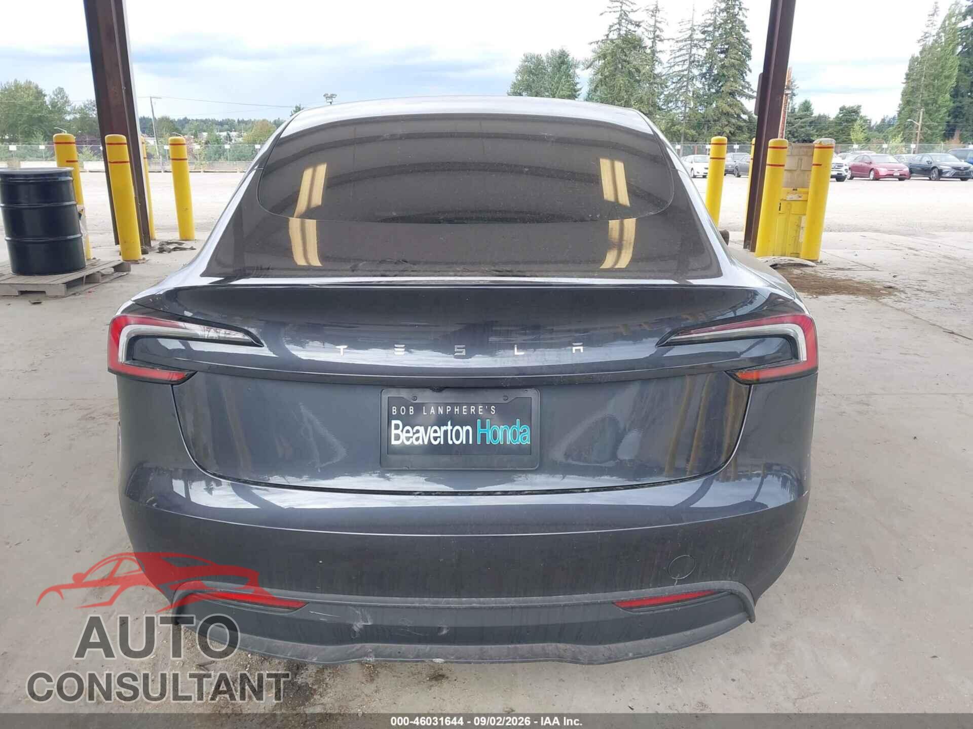 TESLA MODEL 3 2024 - 5YJ3E1EA8RF736835