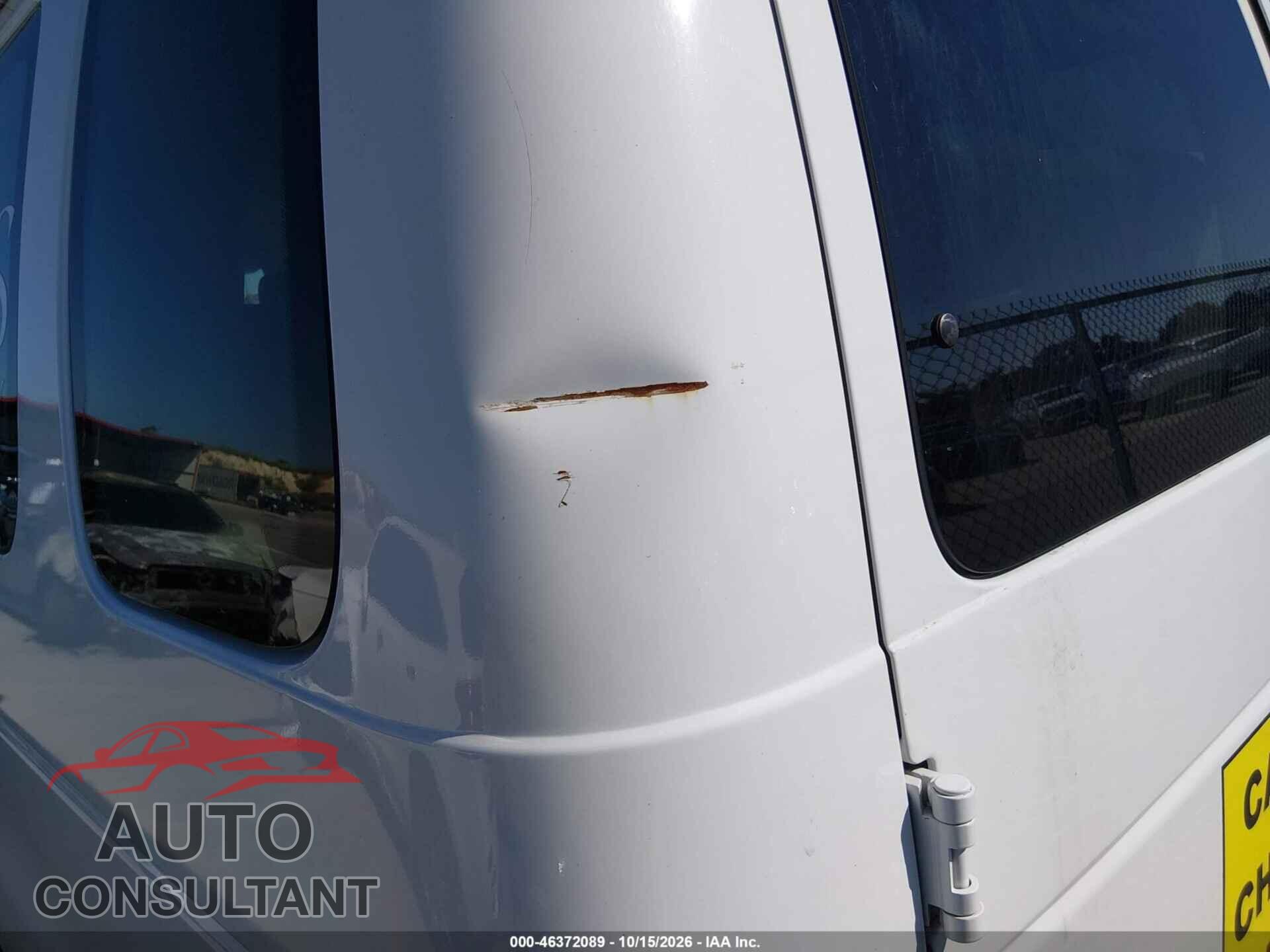FORD E-350 SUPER DUTY 2011 - 1FBSS3BL2BDA97908