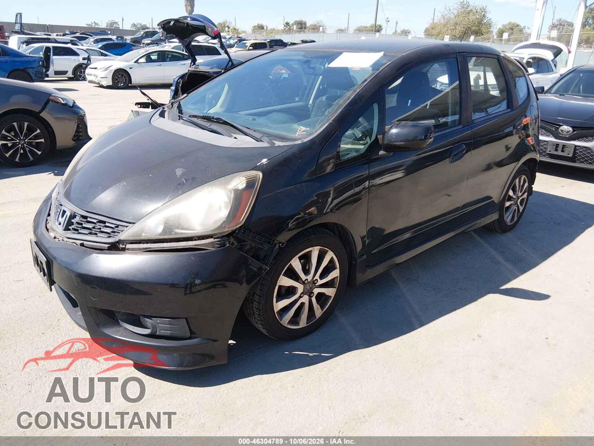HONDA FIT 2013 - JHMGE8H53DC042843