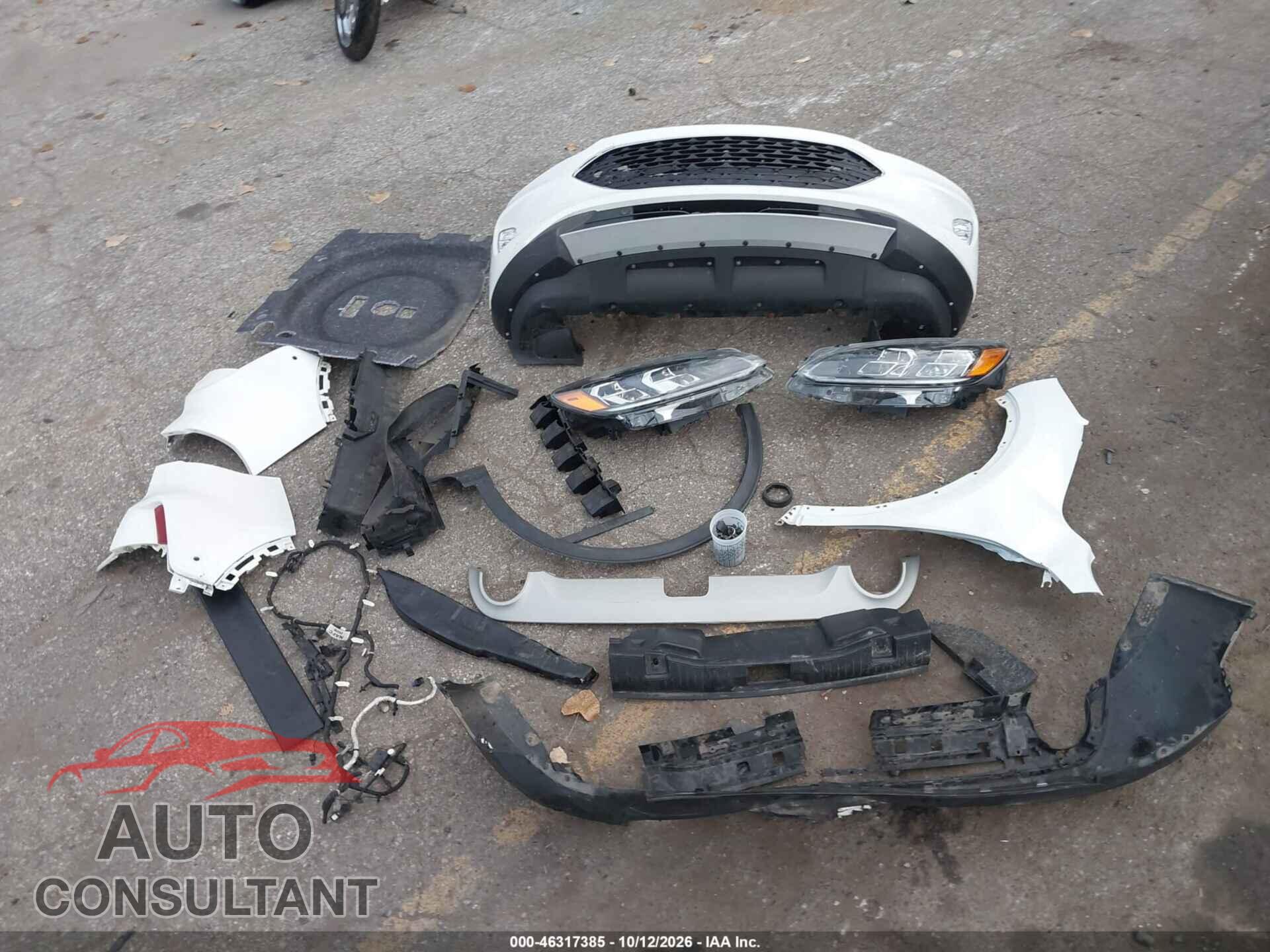 FORD ESCAPE 2020 - 1FMCU9J99LUA09579