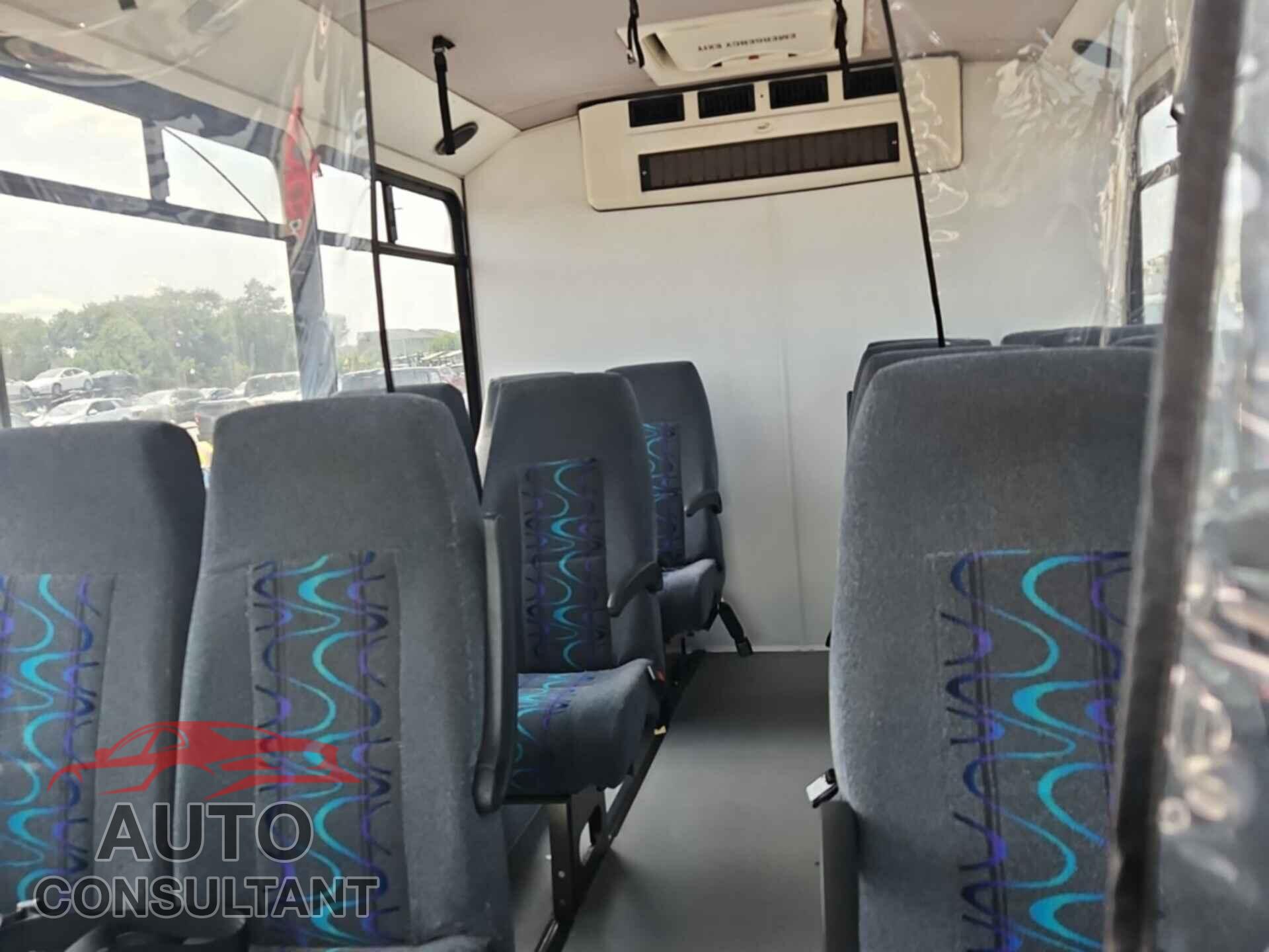 FORD E-350 CUTAWAY 2017 - 1FDEE3FS9HDC37748