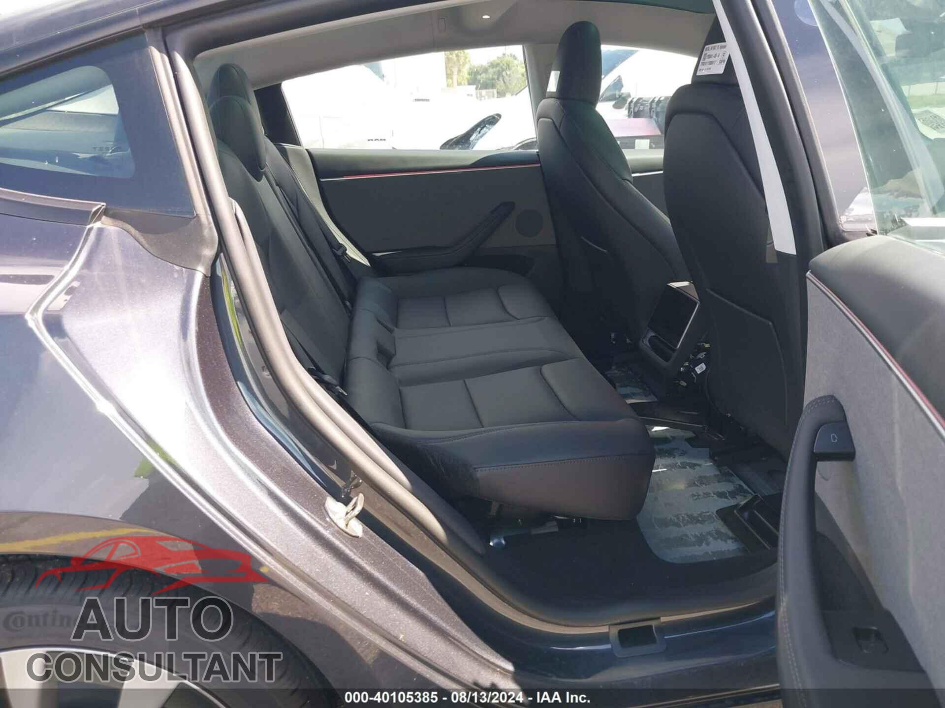 TESLA MODEL 3 2024 - 5YJ3E1EA5RF752703