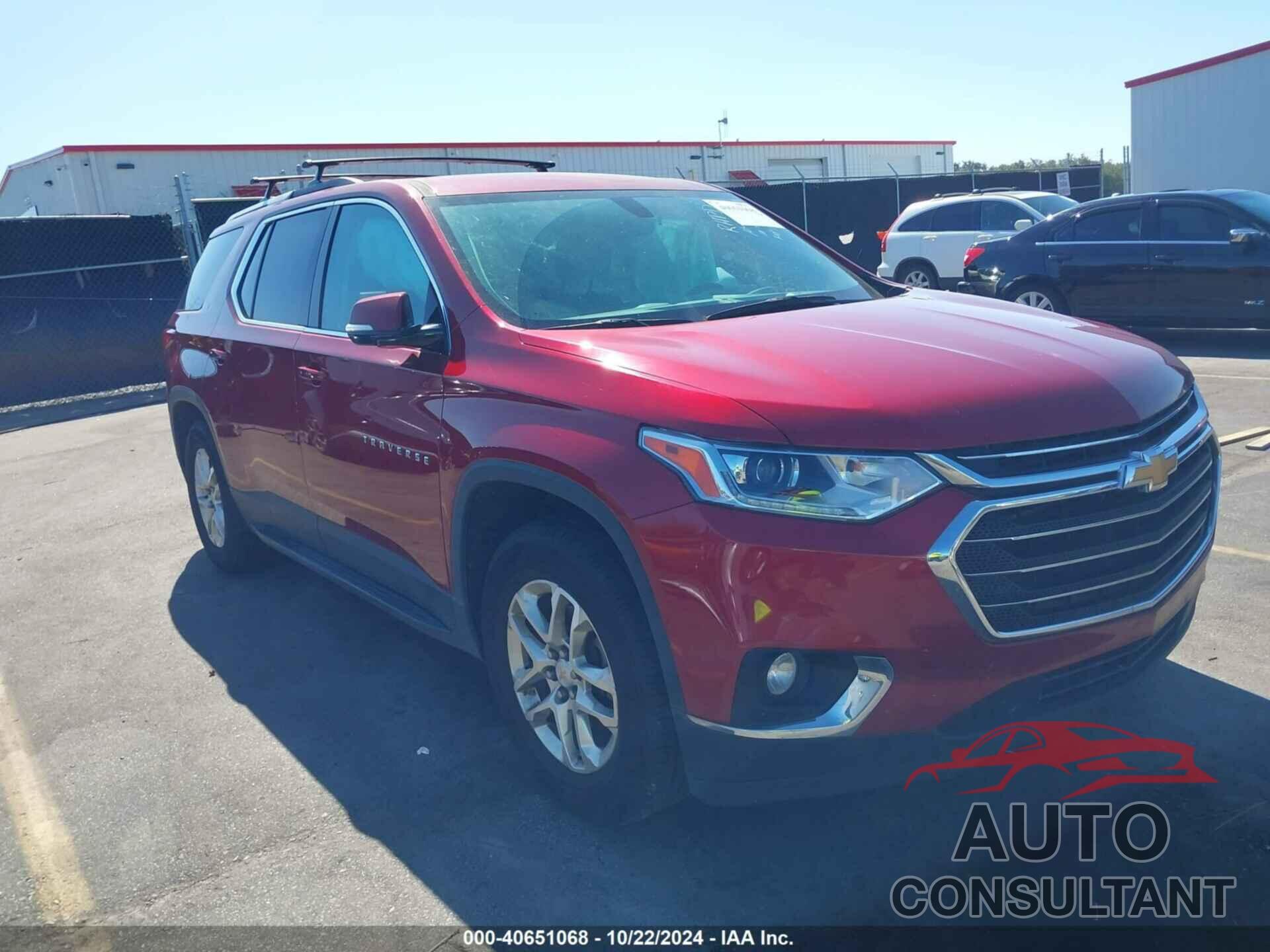 CHEVROLET TRAVERSE 2018 - 1GNEVGKW0JJ208822