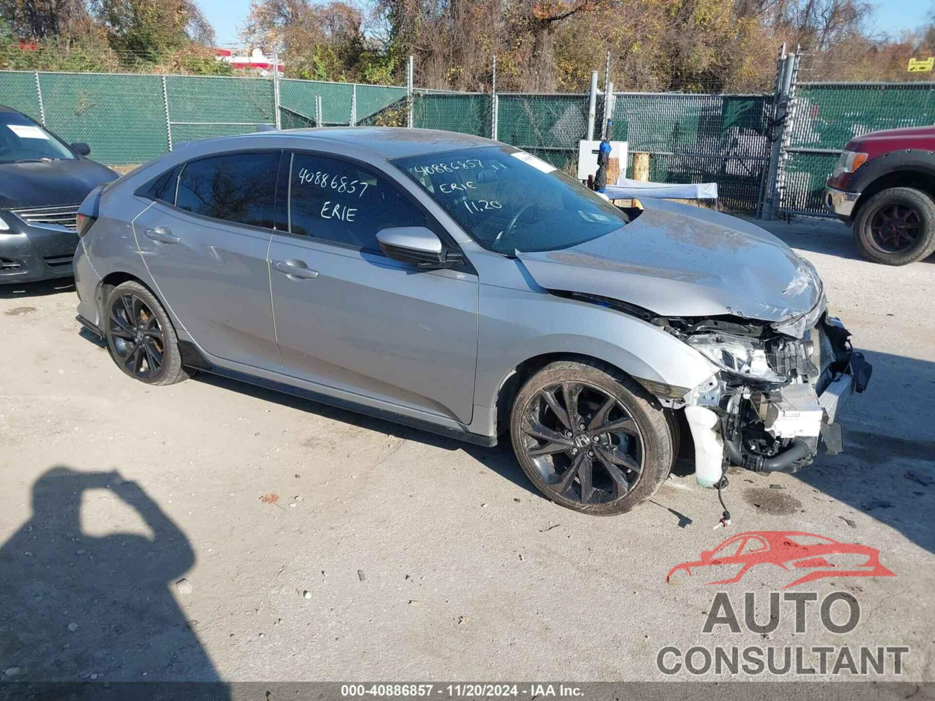 HONDA CIVIC 2018 - SHHFK7H47JU417511