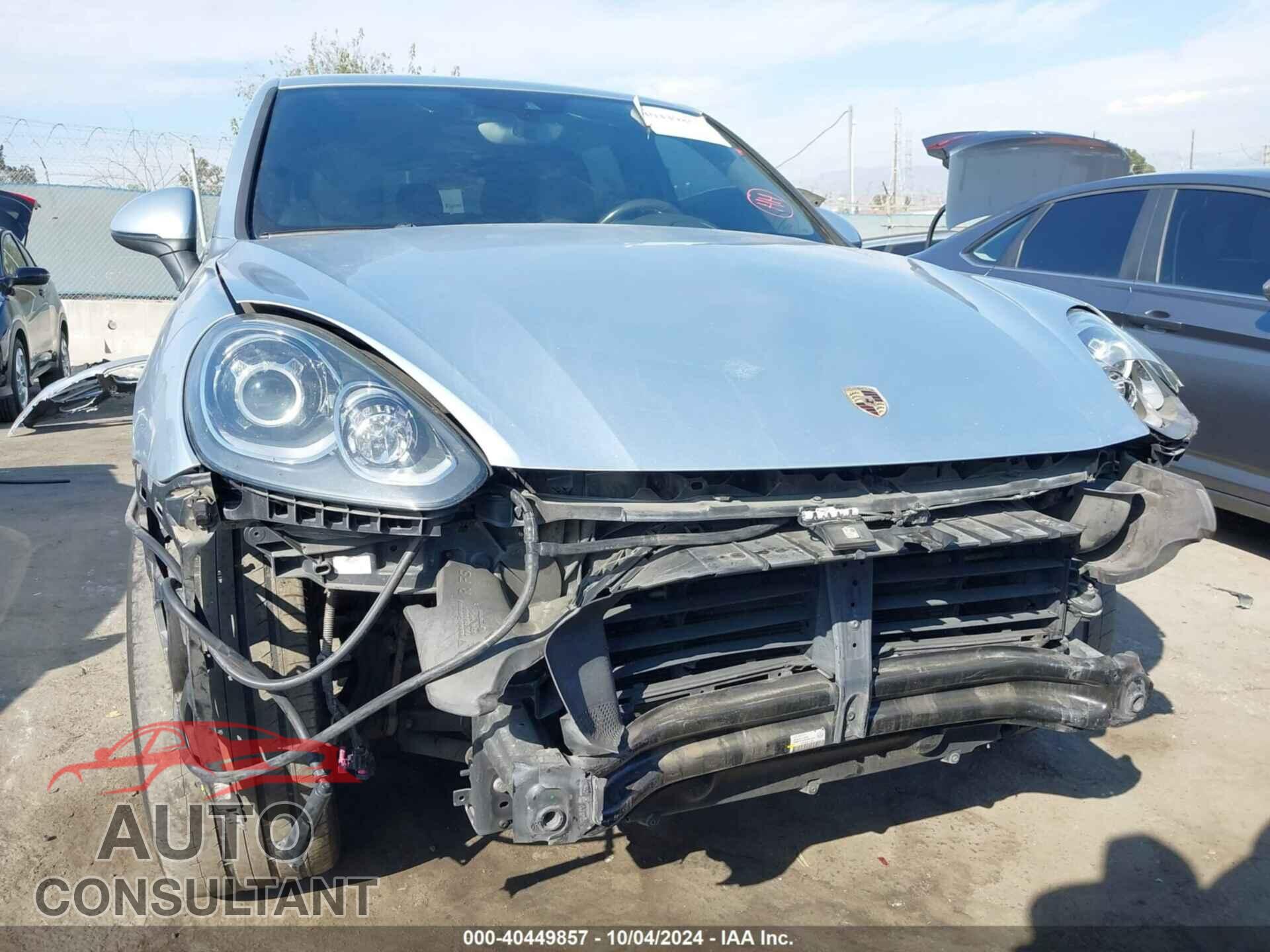 PORSCHE CAYENNE 2017 - WP1AA2A20HKA80556