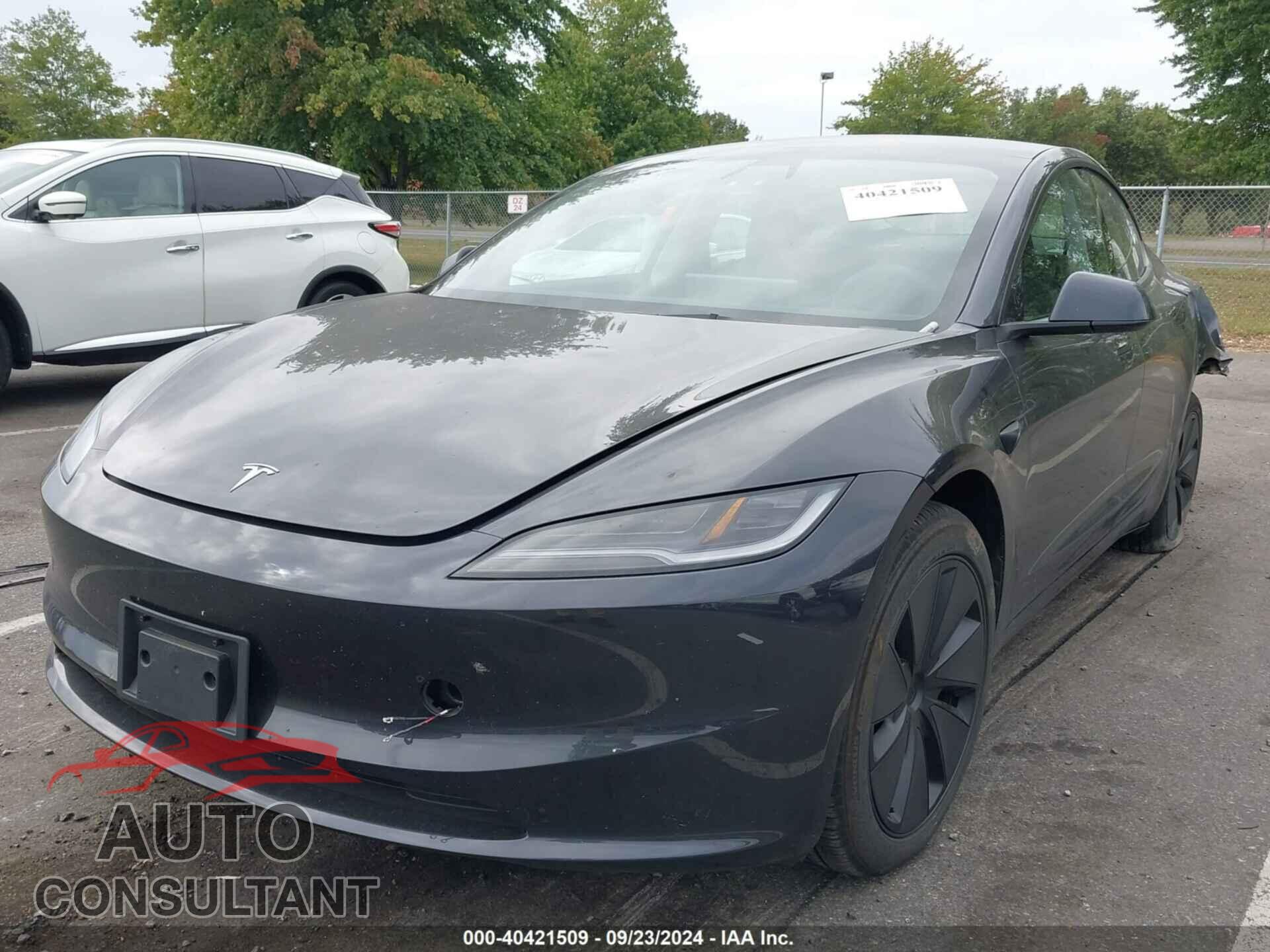 TESLA MODEL 3 2024 - 5YJ3E1EA2RF729881