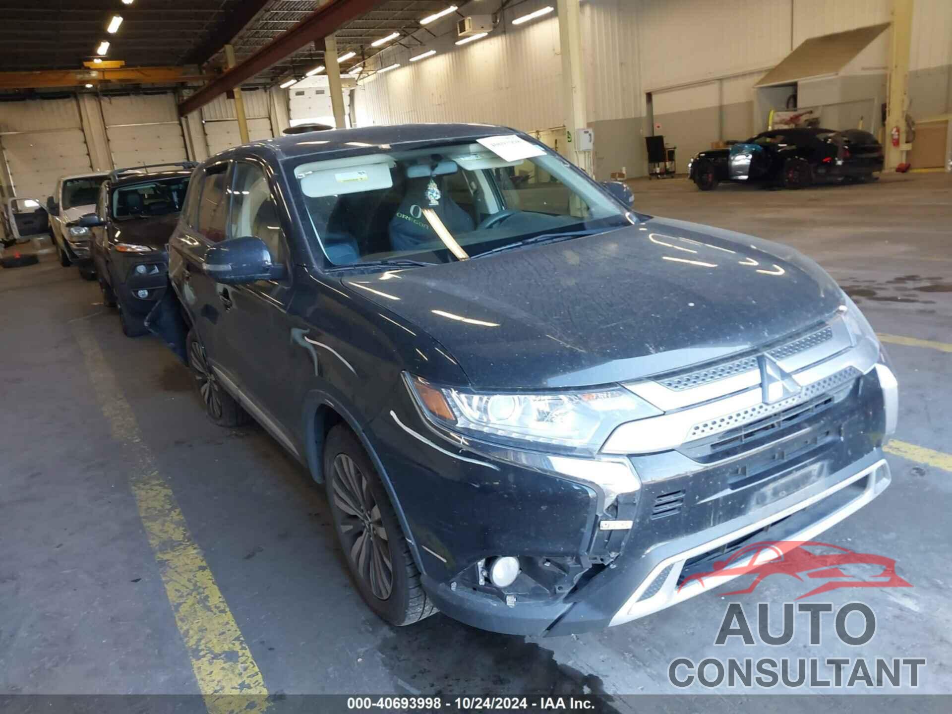 MITSUBISHI OUTLANDER 2019 - JA4AZ3A36KZ043321