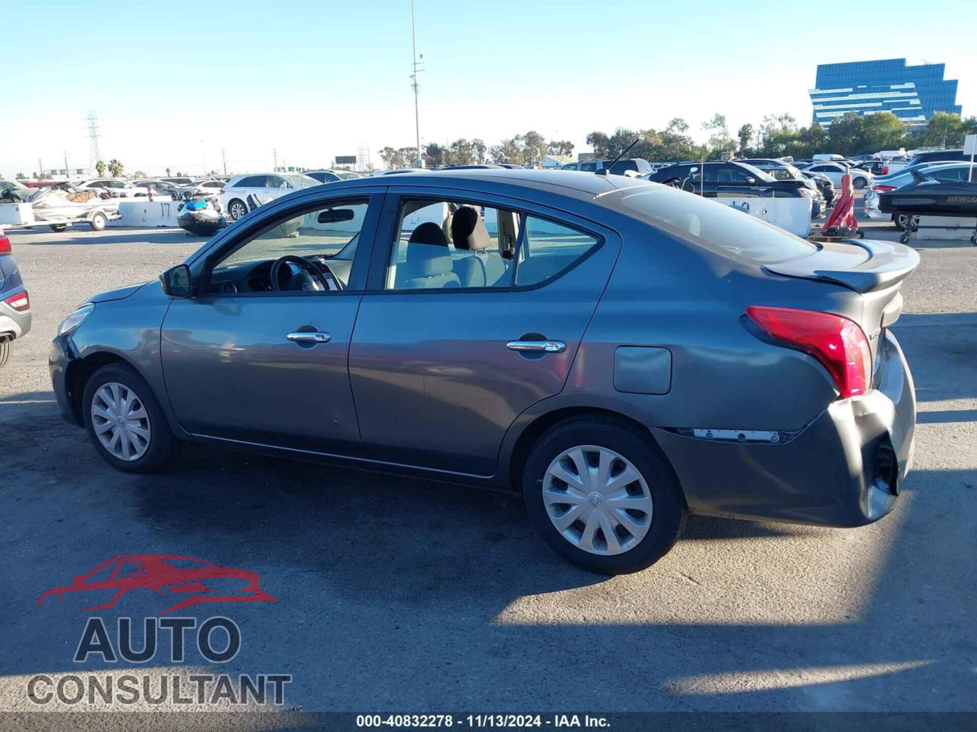 NISSAN VERSA 2019 - 3N1CN7AP3KL814879