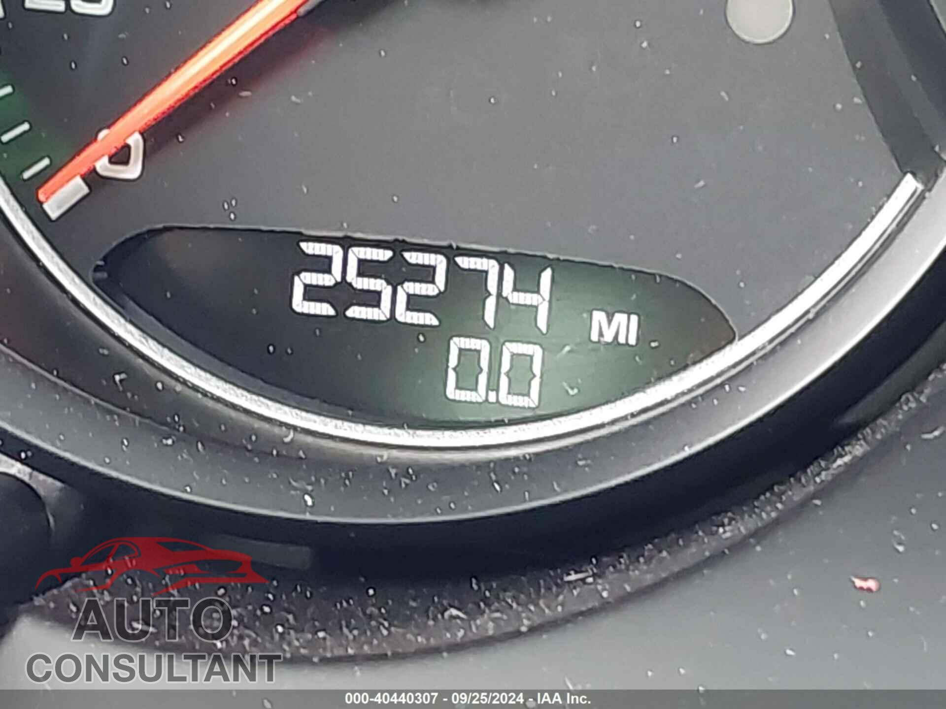 PORSCHE CAYENNE 2017 - WP1AD2A23HLA84005