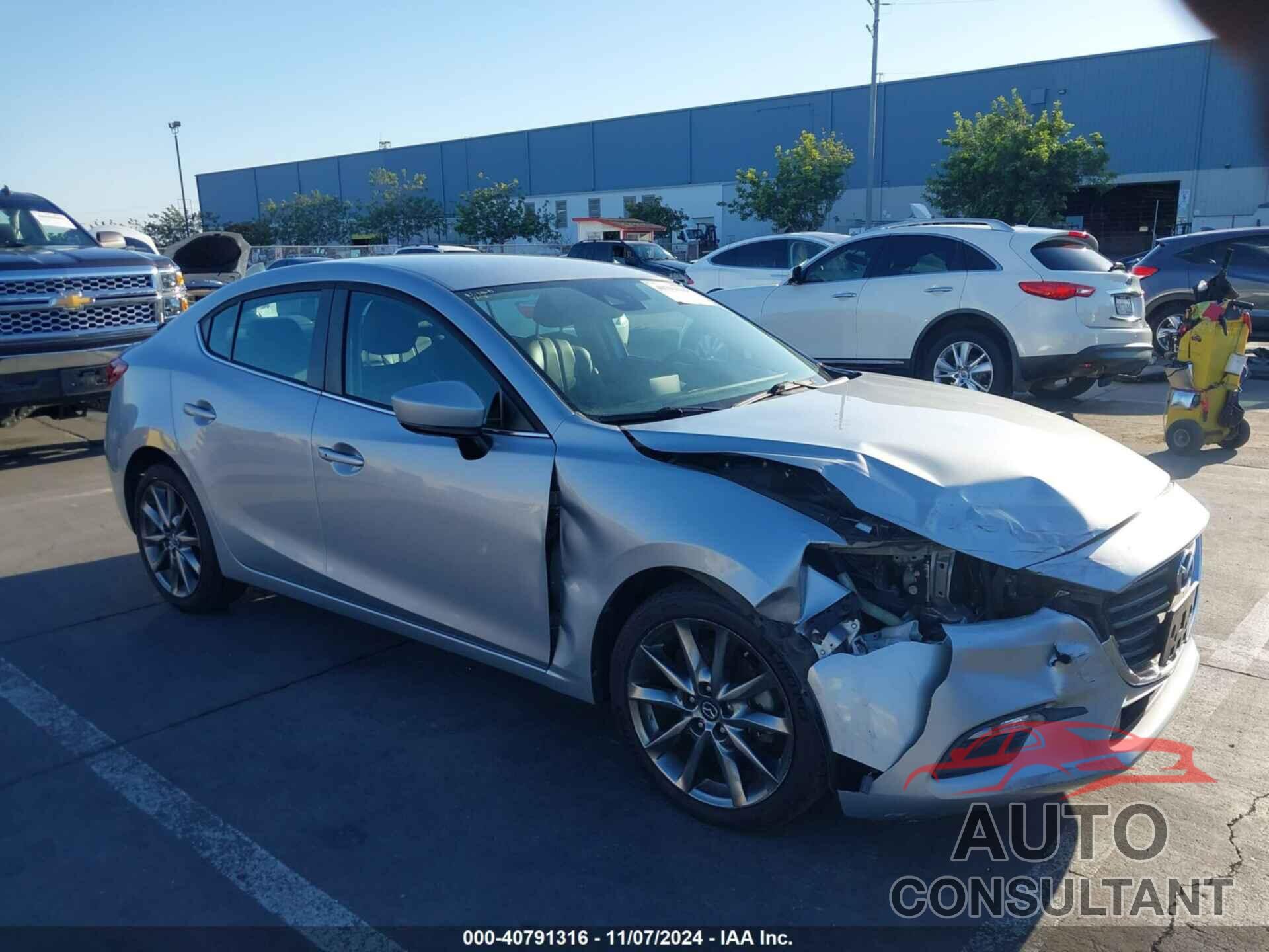 MAZDA MAZDA3 2018 - 3MZBN1V36JM199134