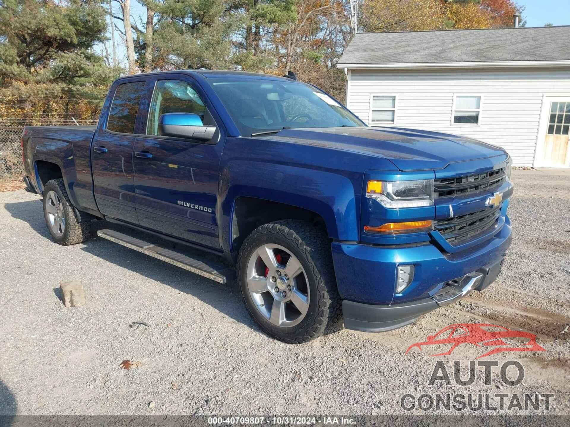 CHEVROLET SILVERADO 1500 2018 - 1GCVKREC9JZ208933