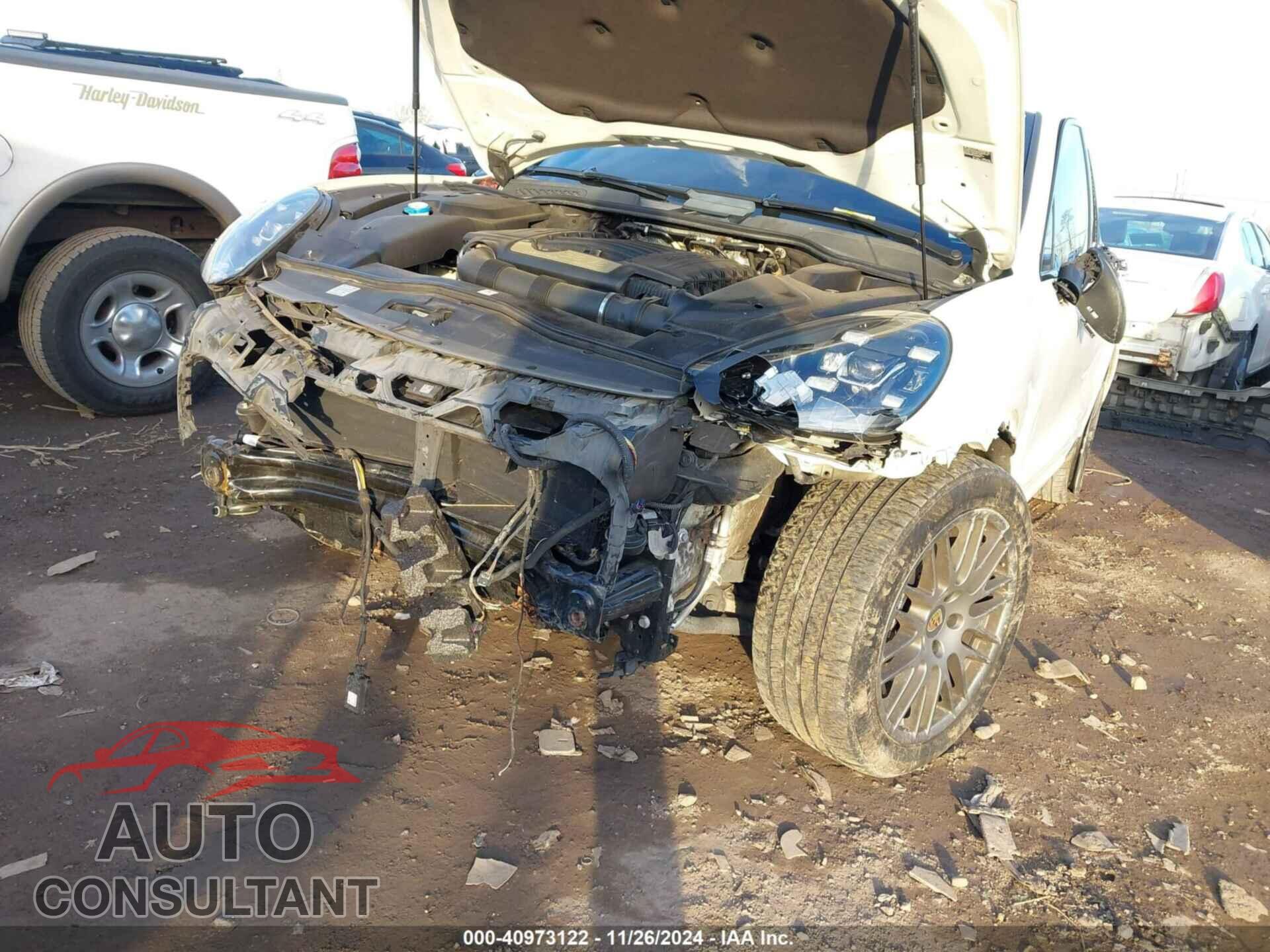 PORSCHE CAYENNE 2017 - WP1AA2A29HKA86260