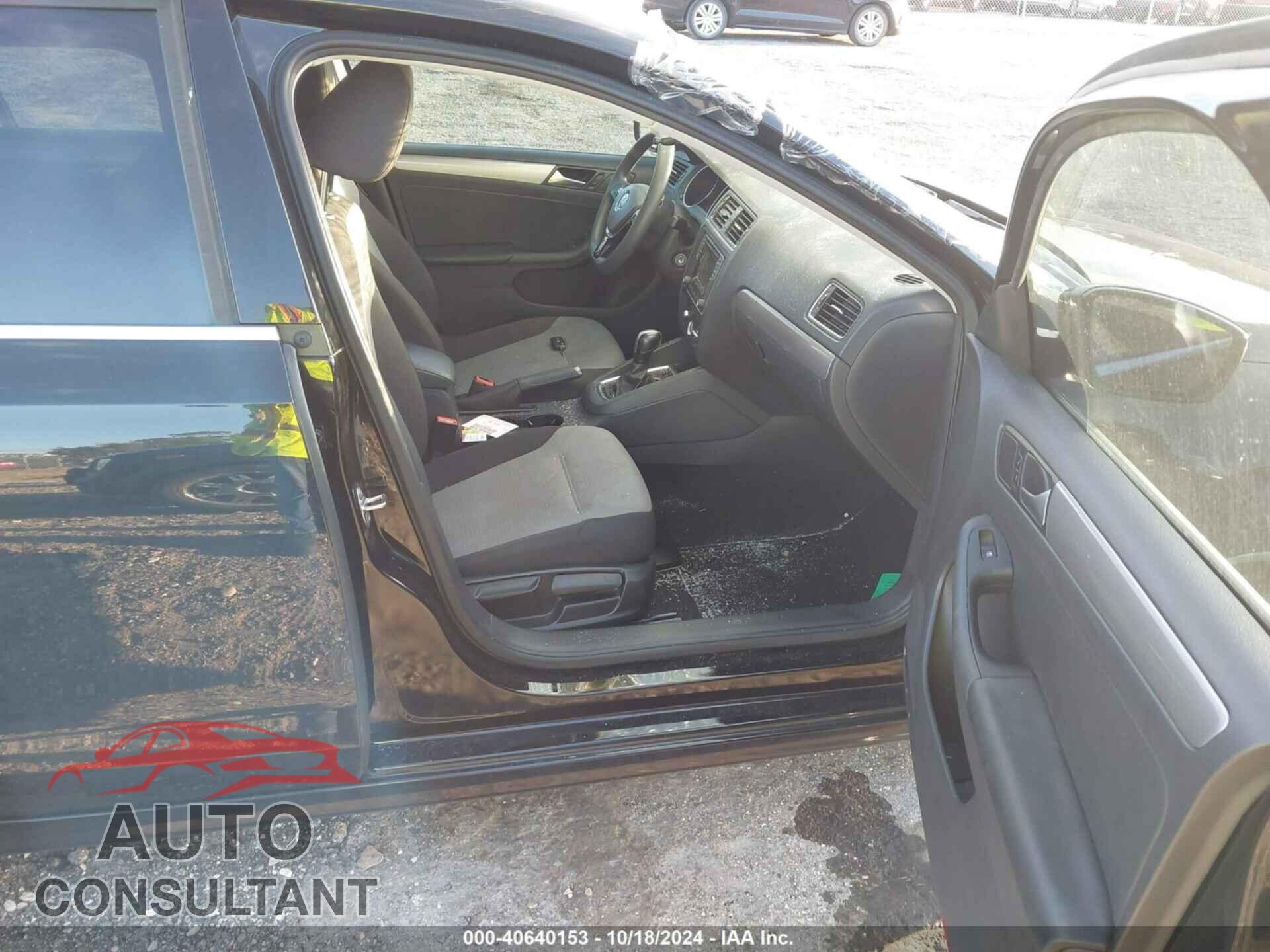 VOLKSWAGEN JETTA 2017 - 3VW2B7AJ1HM411237