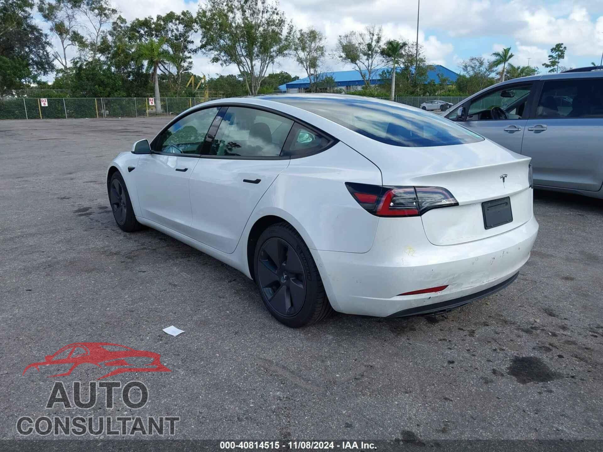 TESLA MODEL 3 2021 - 5YJ3E1EA8MF852111