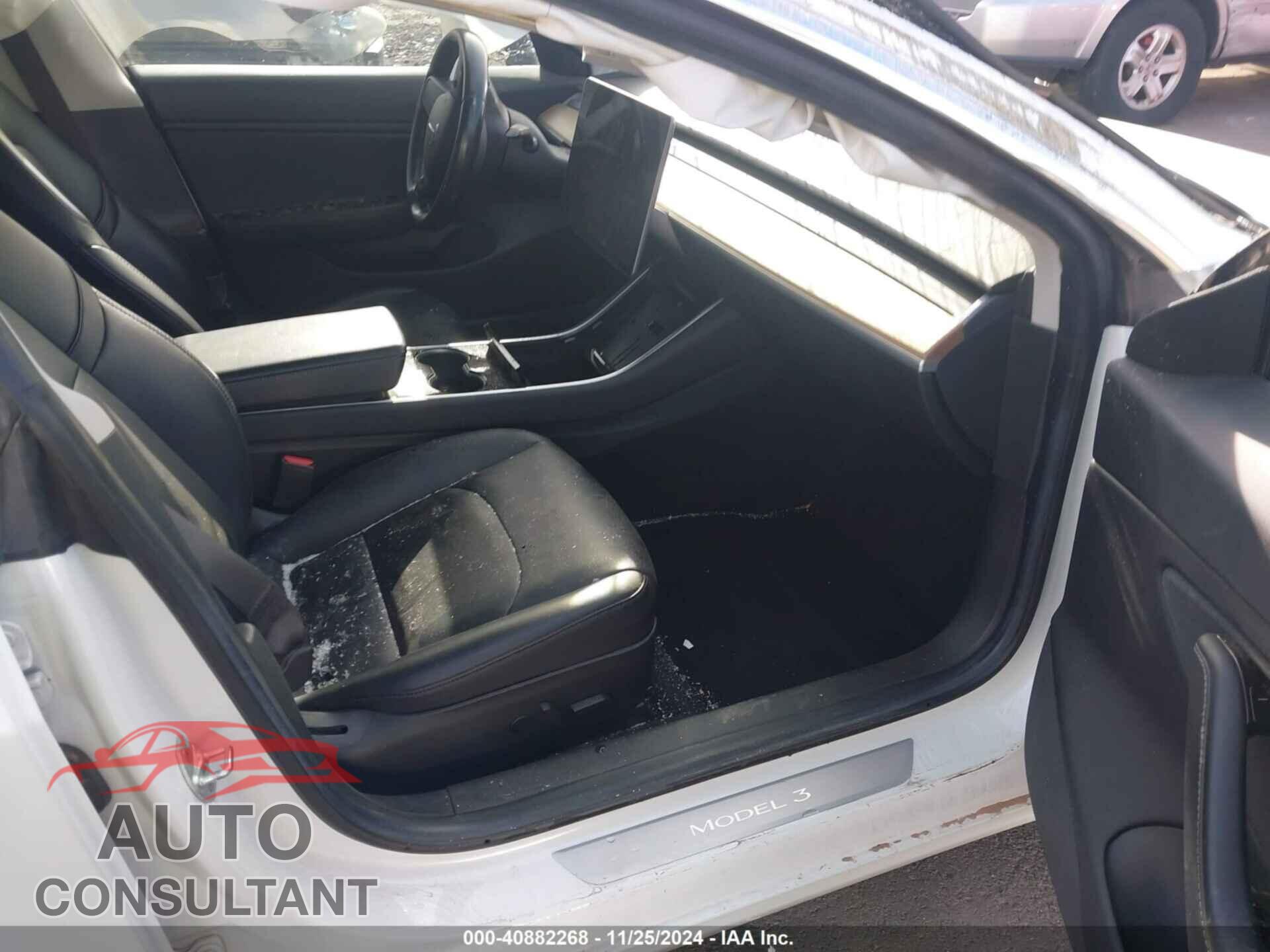 TESLA MODEL 3 2018 - 5YJ3E1EA9JF005738