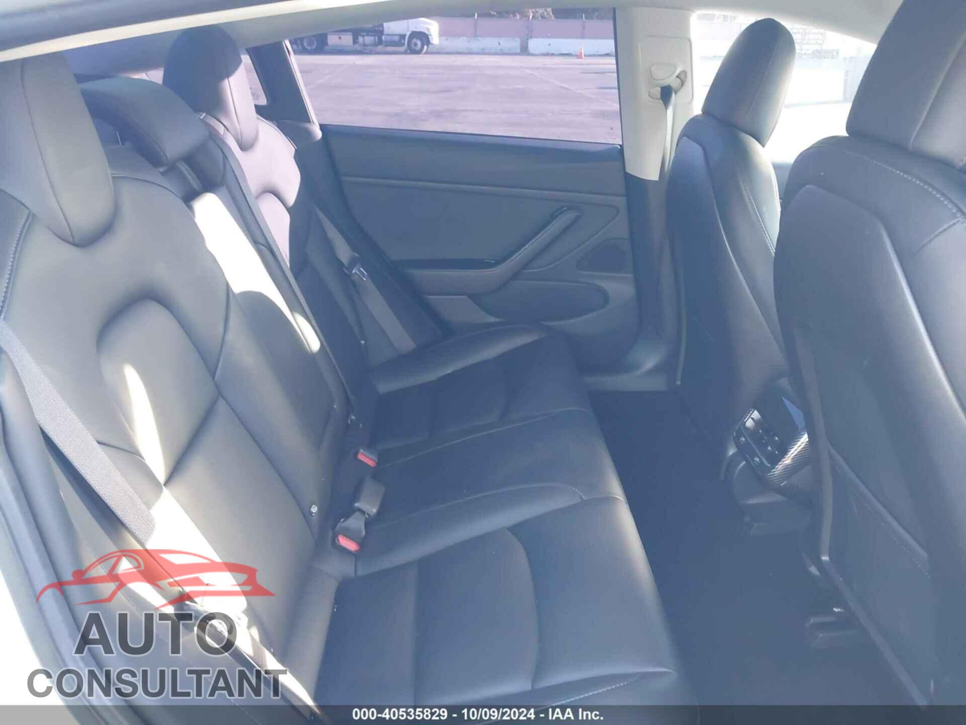 TESLA MODEL 3 2018 - 5YJ3E1EA9JF031269