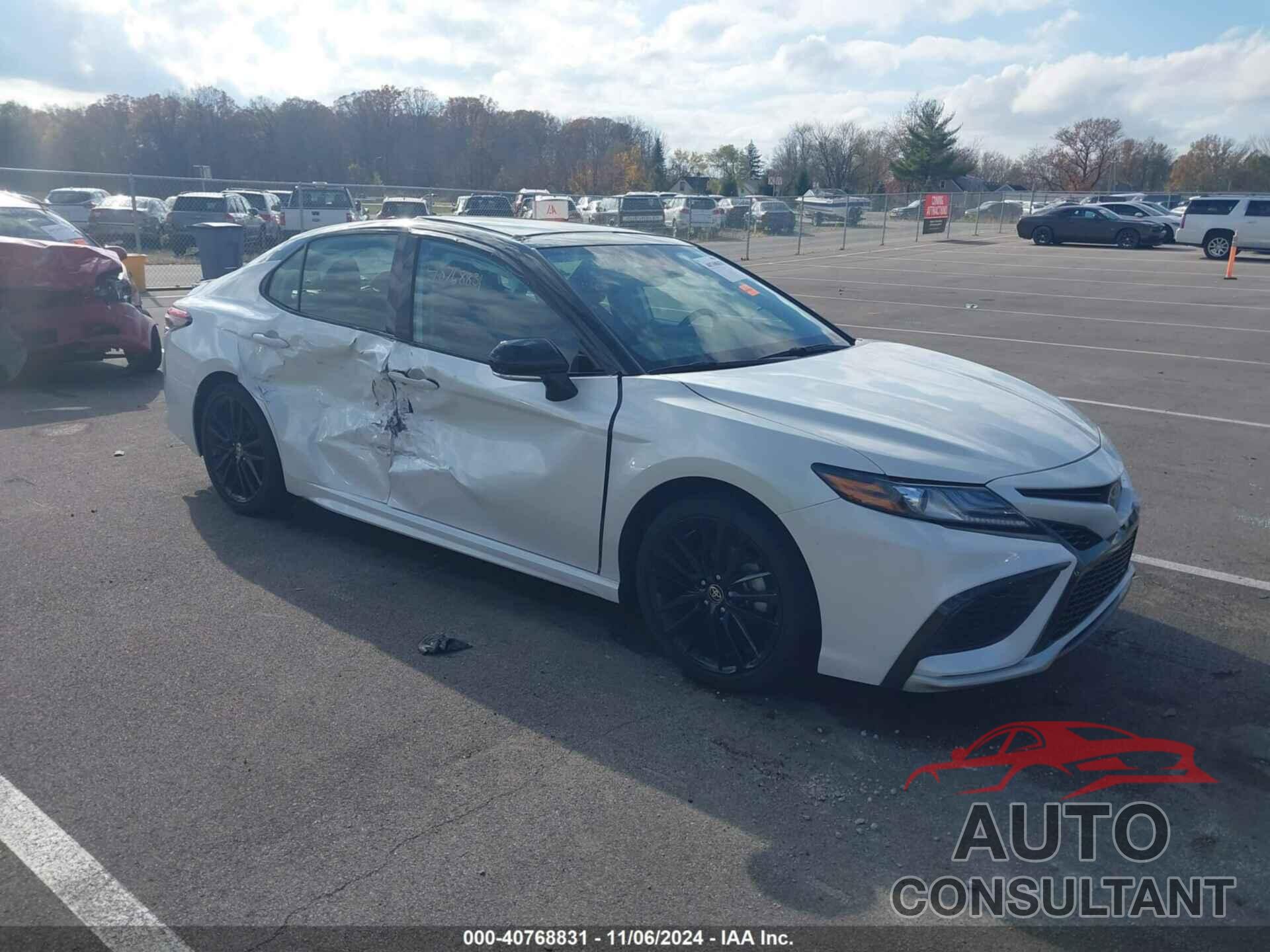 TOYOTA CAMRY 2023 - 4T1K61AK1PU135337