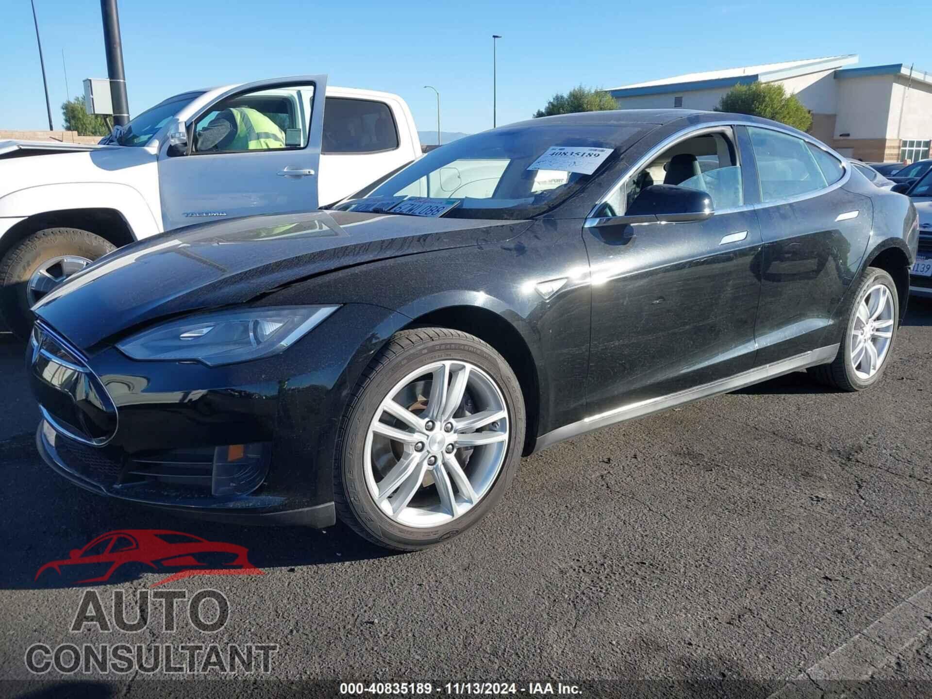 TESLA MODEL S 2013 - 5YJSA1CG0DFP09488