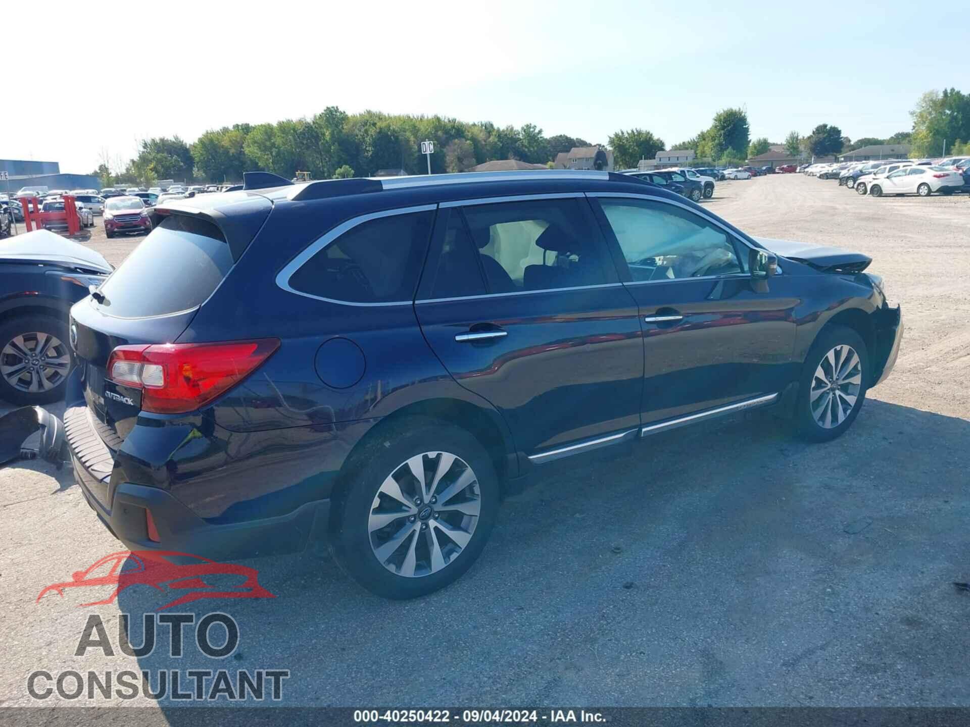 SUBARU OUTBACK 2018 - 4S4BSATC2J3306983