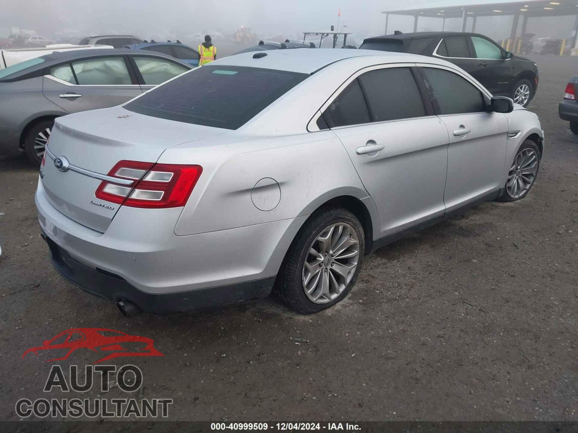 FORD TAURUS 2013 - 1FAHP2F80DG126532