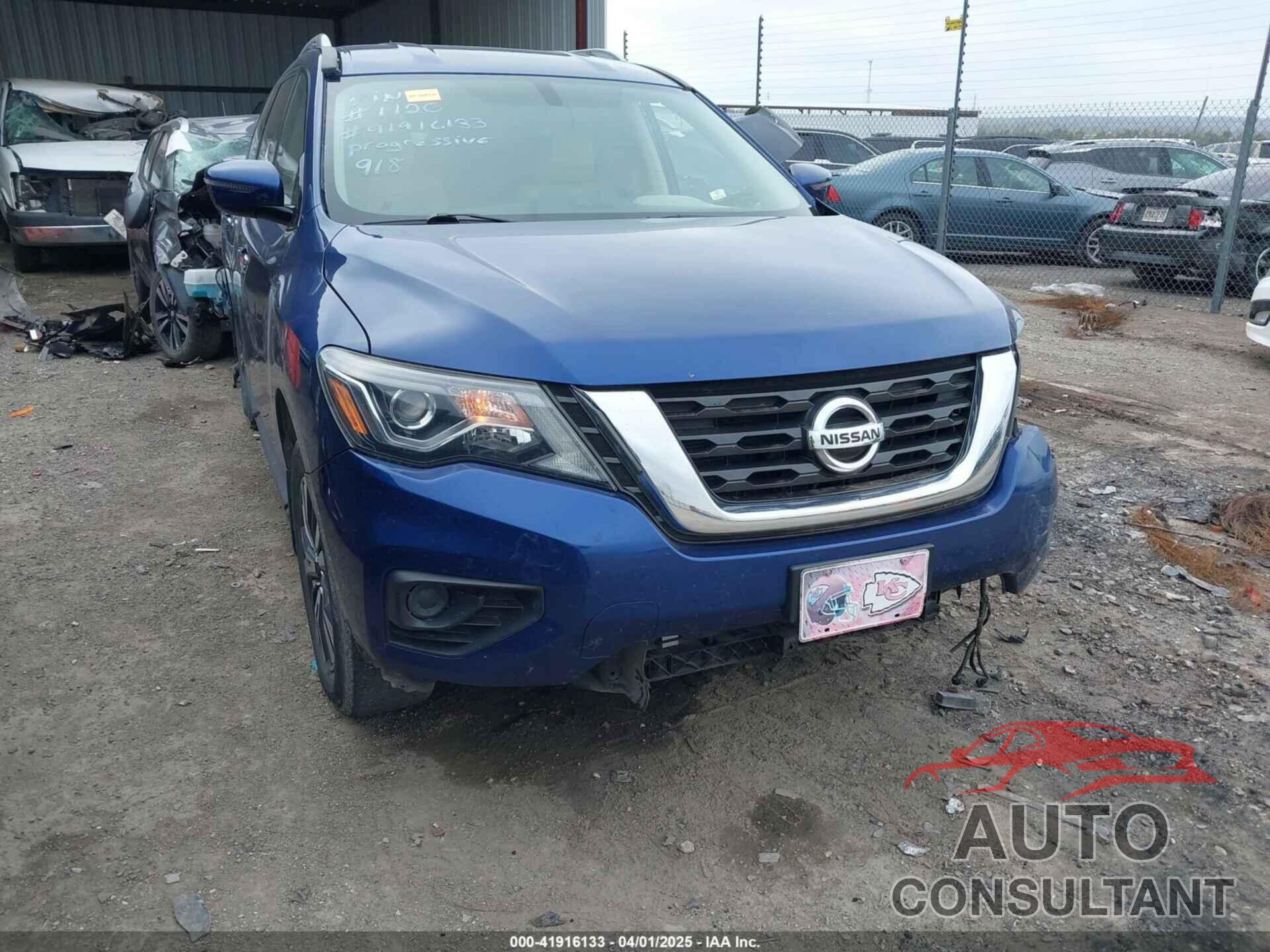 NISSAN PATHFINDER 2017 - 5N1DR2MN2HC601120