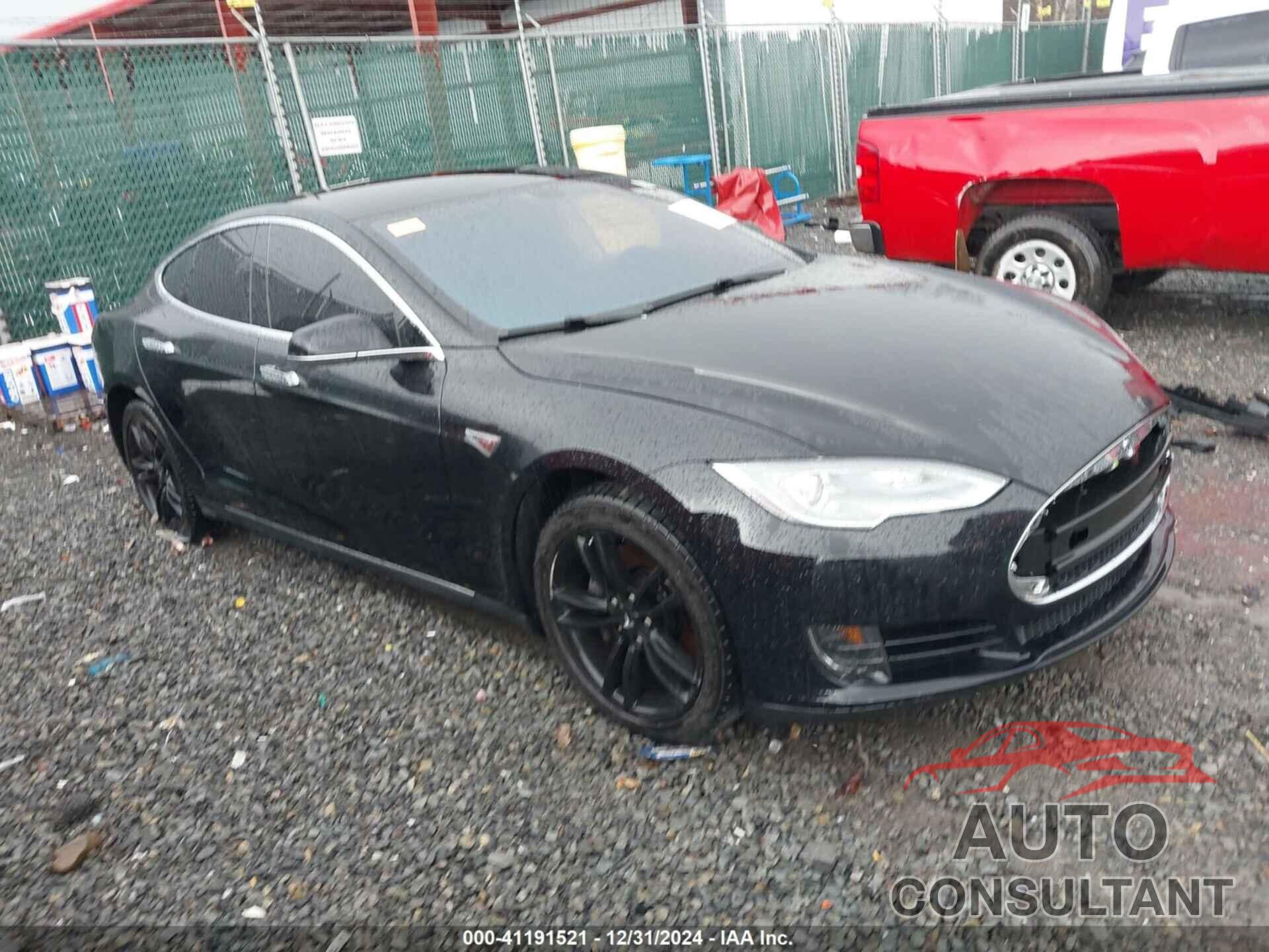 TESLA MODEL S 2014 - 5YJSA1H18EFP28053