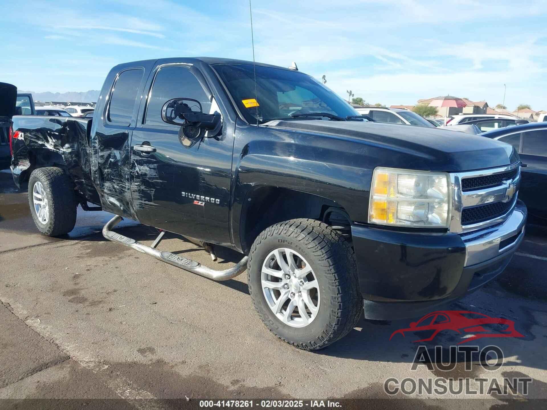 CHEVROLET SILVERADO 1500 2011 - 1GCRKREA7BZ256447