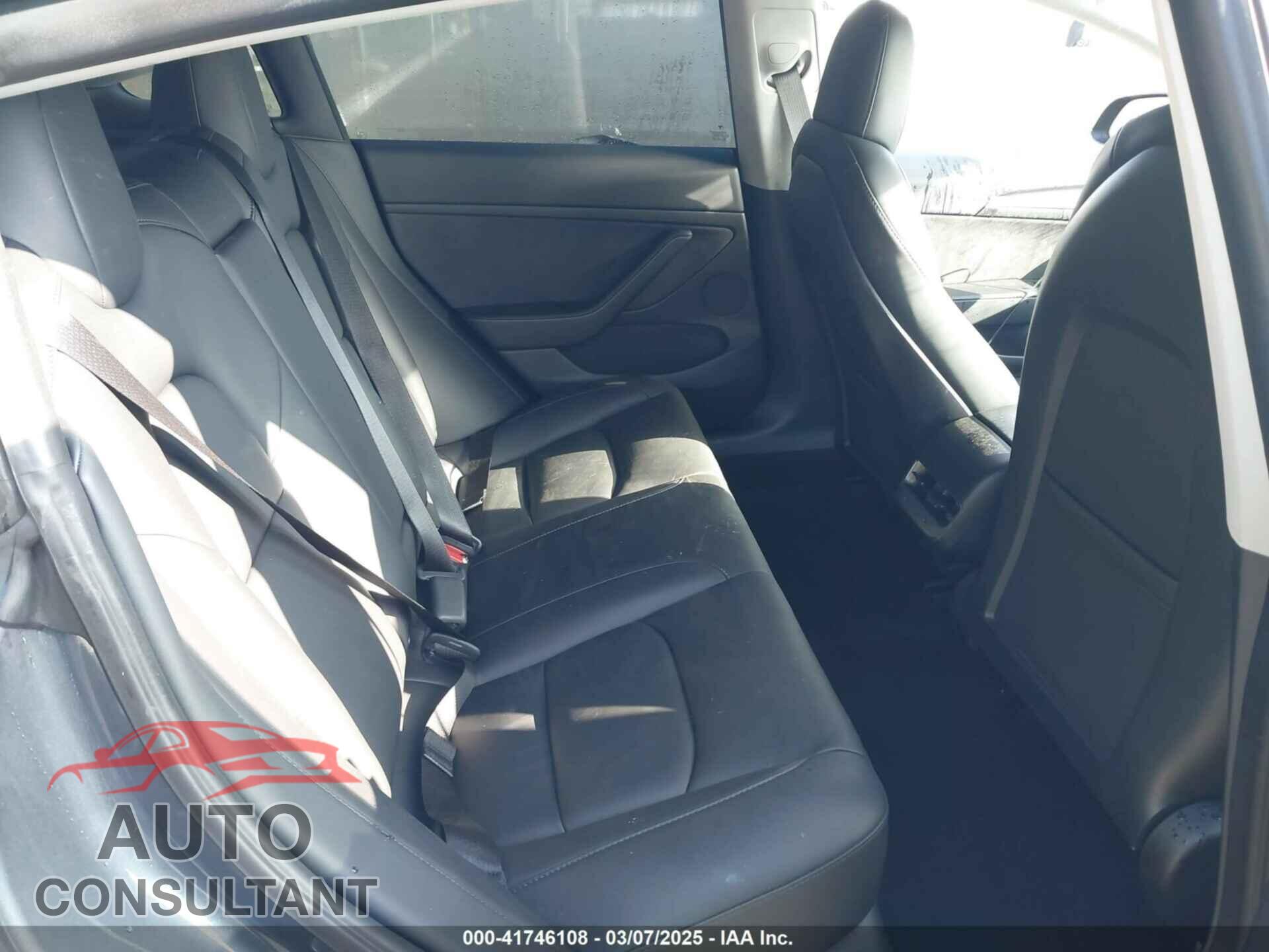 TESLA MODEL 3 2022 - 5YJ3E1EB2NF337857