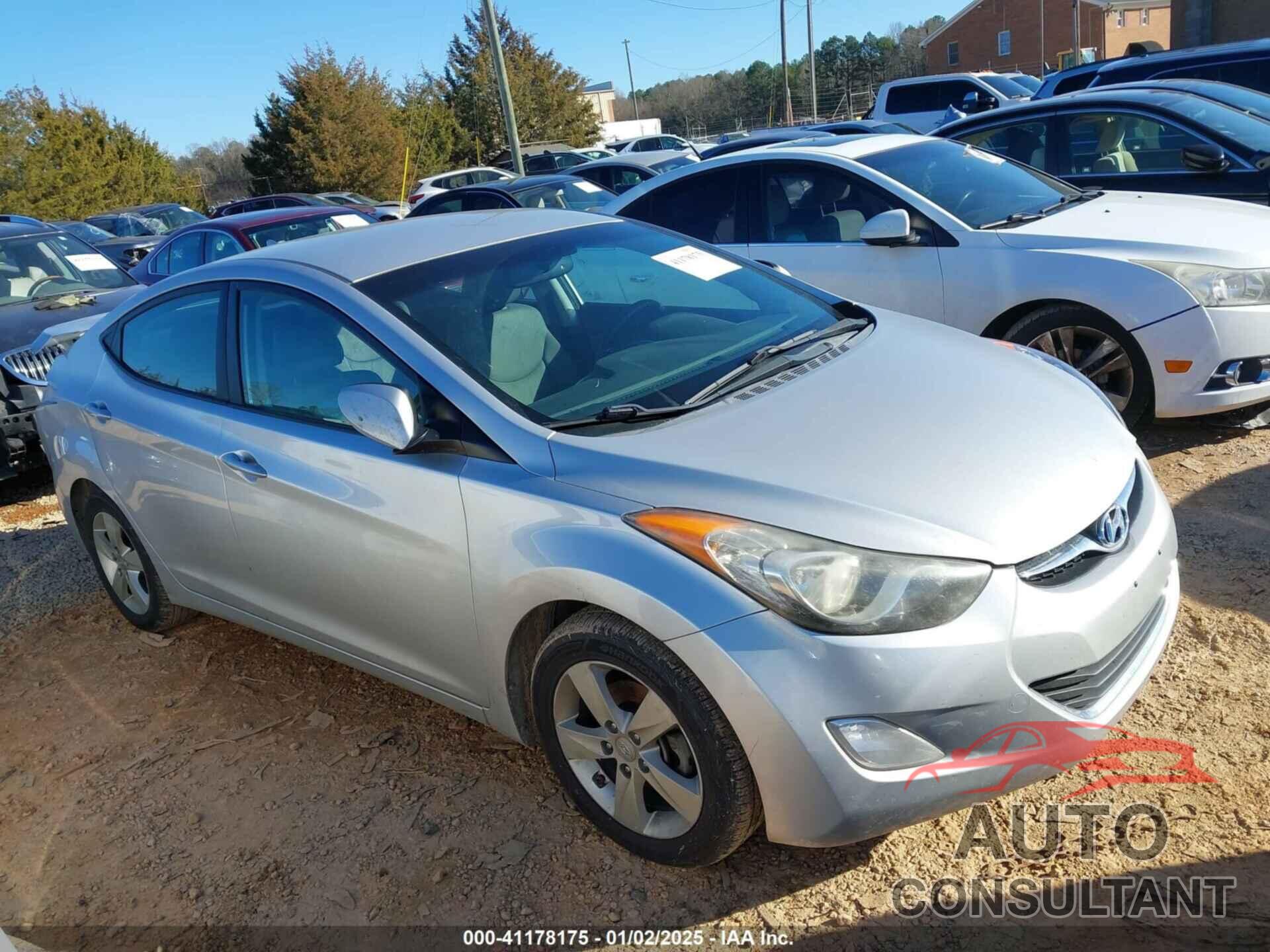 HYUNDAI ELANTRA 2013 - KMHDH4AE7DU552911