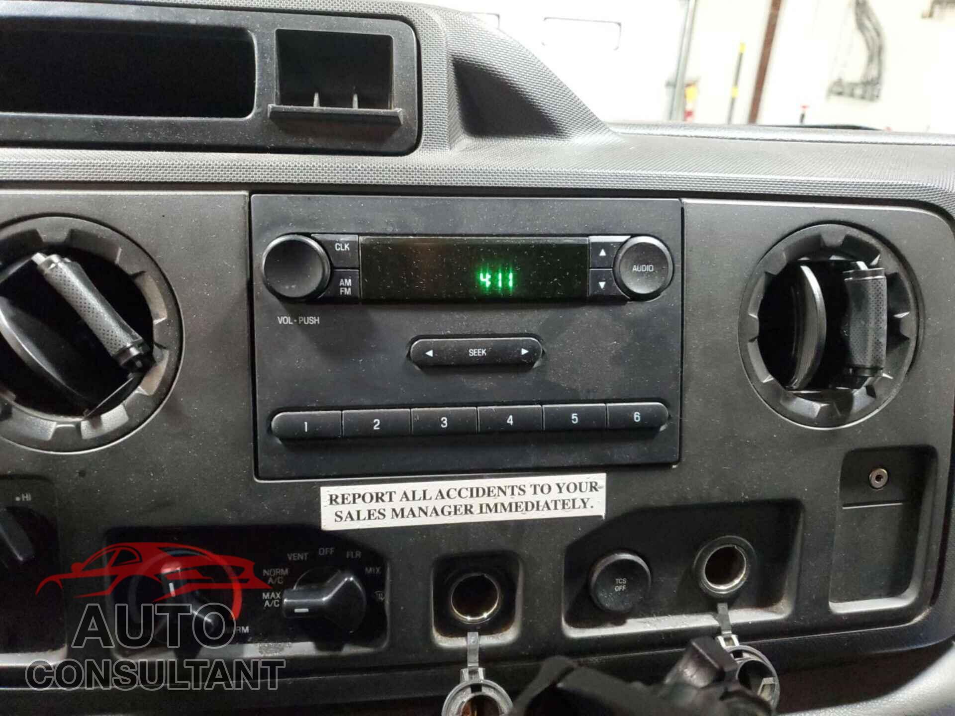 FORD ECONOLINE 2018 - 1FDXE4FS8JDC24977