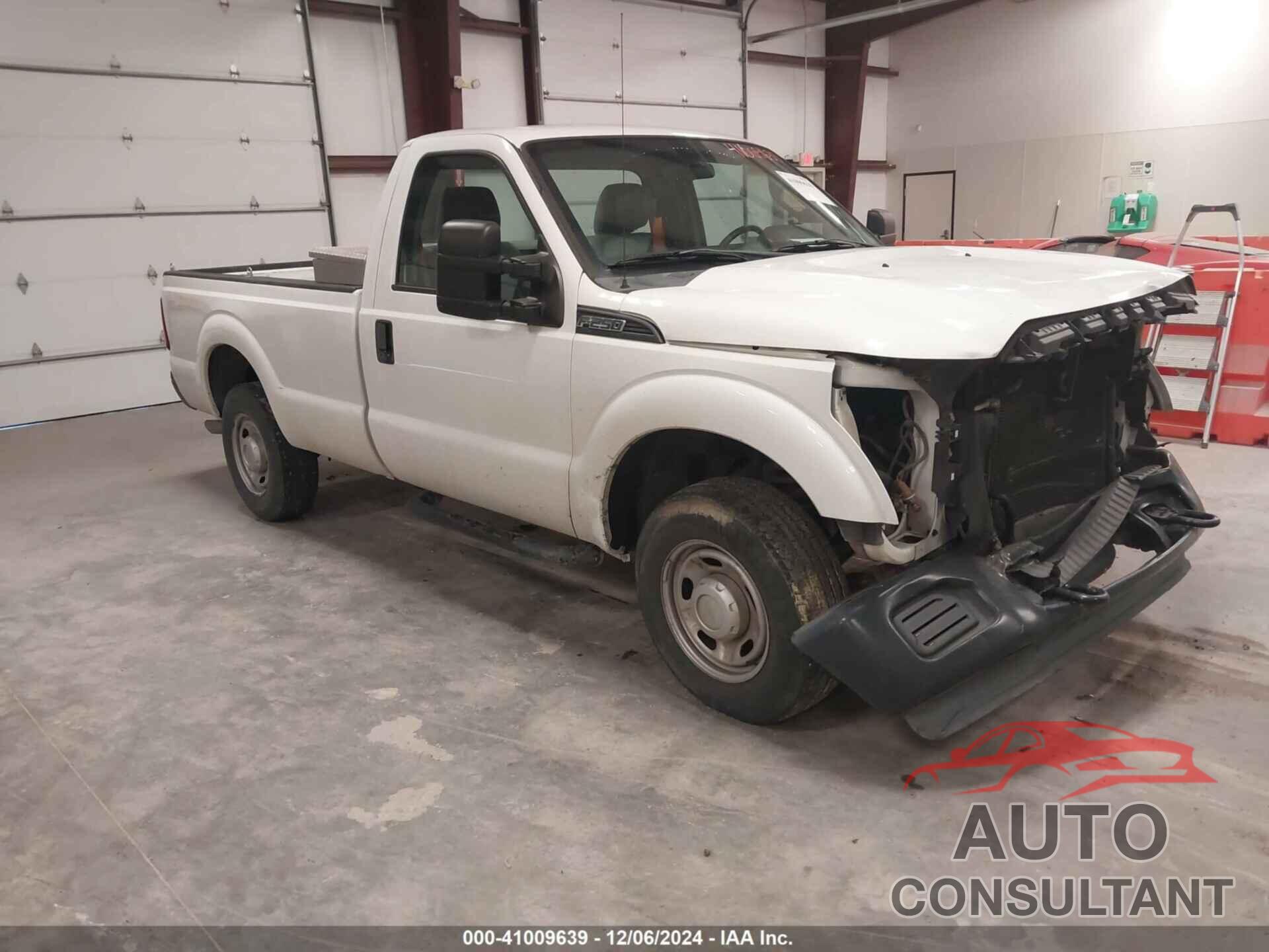 FORD F-250 2013 - 1FTBF2A61DEB82032