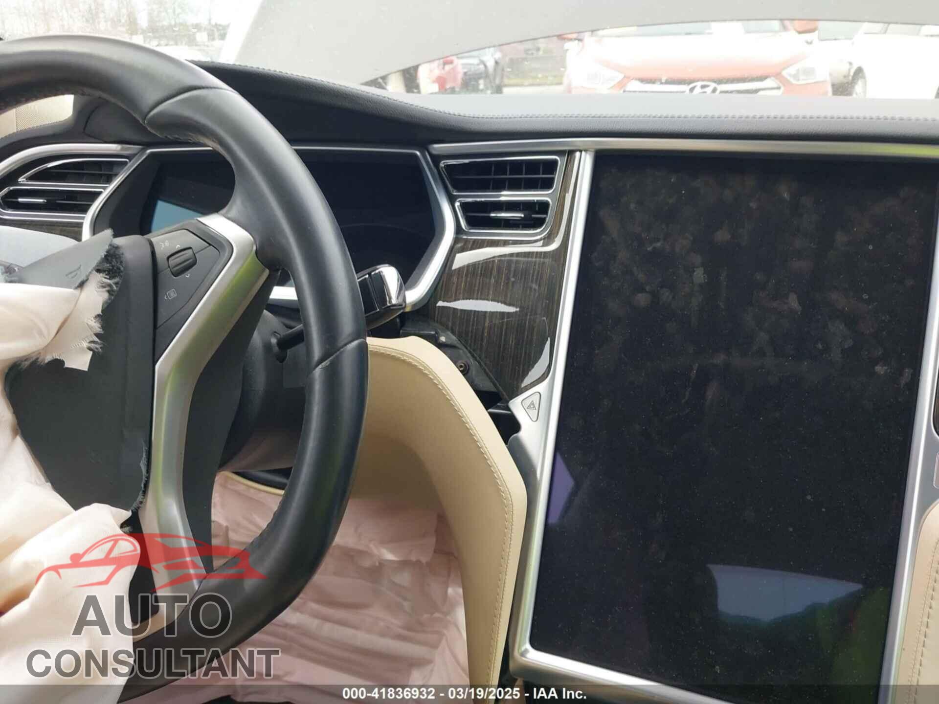 TESLA MODEL S 2013 - 5YJSA1DG5DFP09632