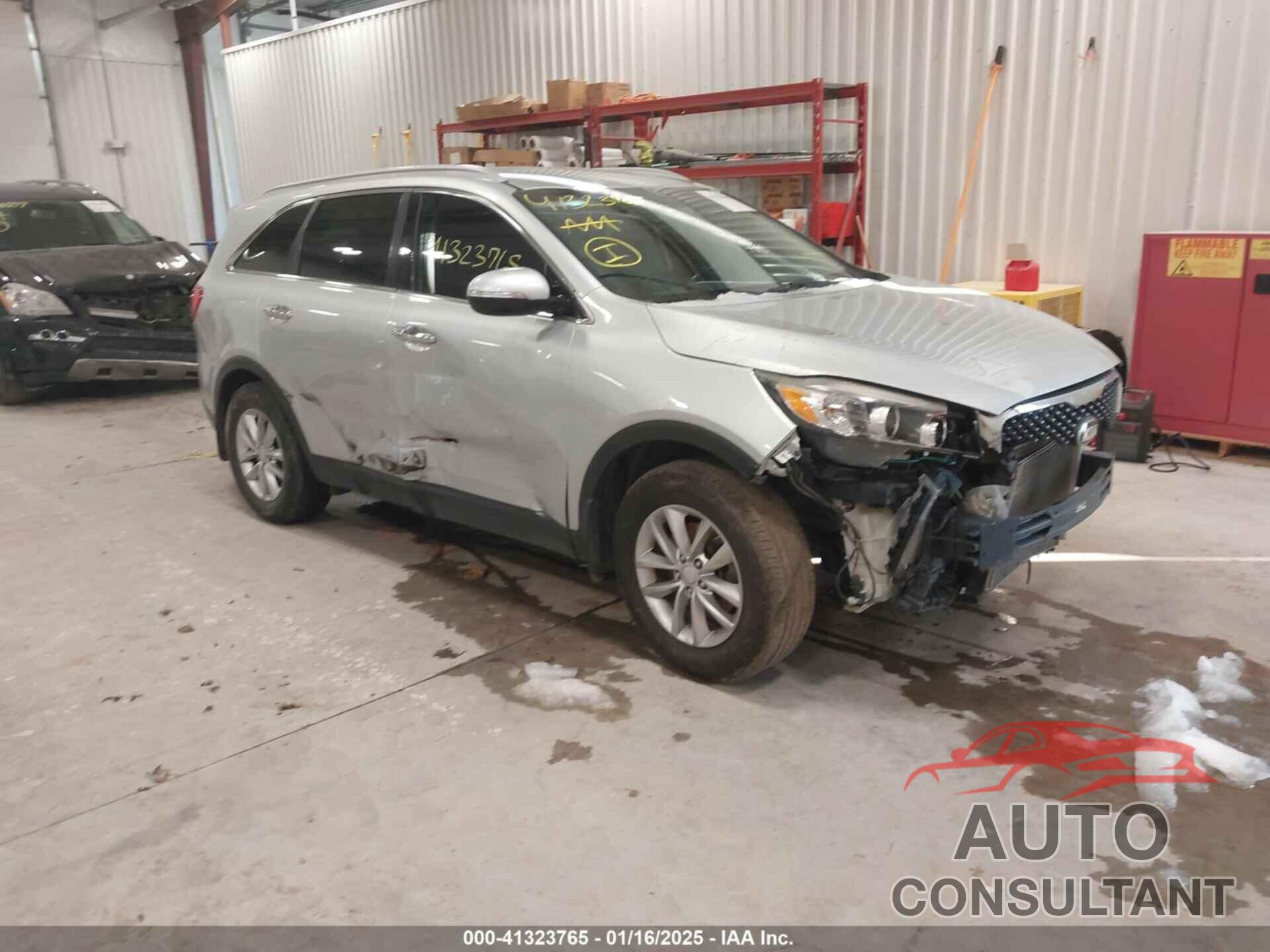 KIA SORENTO 2016 - 5XYPG4A32GG100924