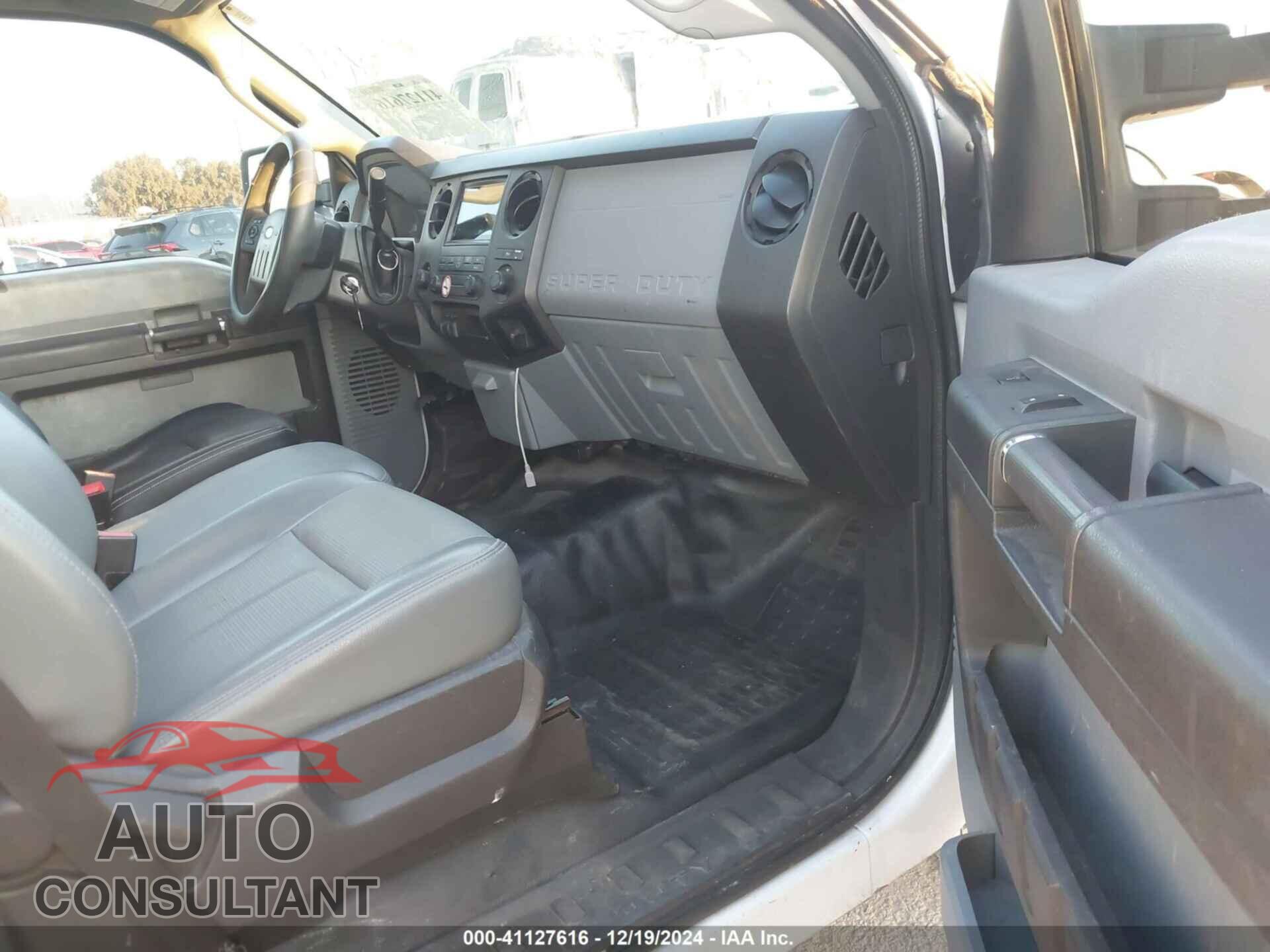 FORD F-250 2013 - 1FTBF2A67DEB36737